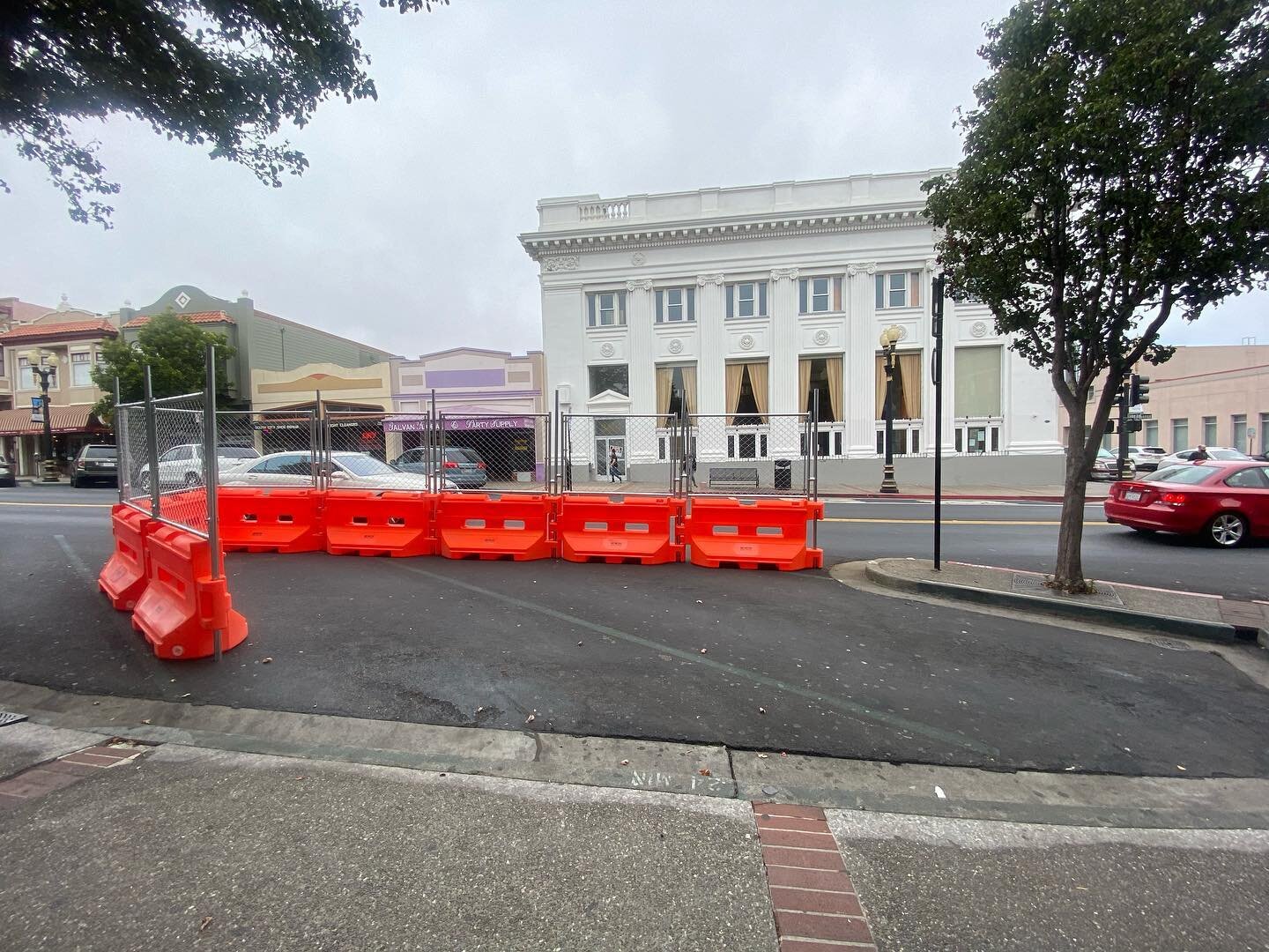 Outdoor seating COMING SOON! #supportsmallbusiness #hometownheroessf #hthssf