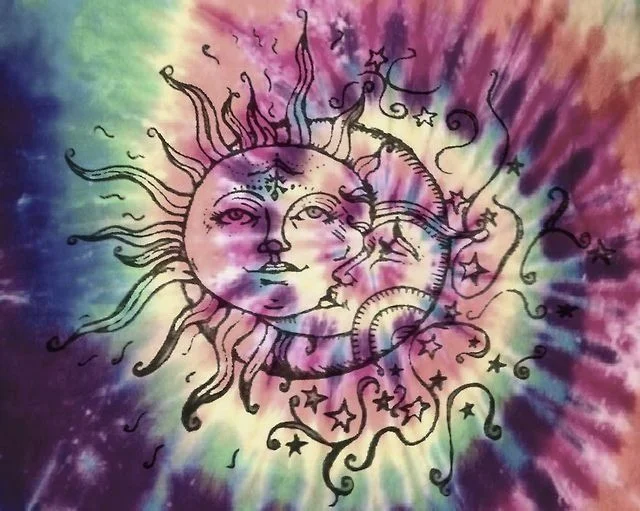 1fac1f0a245bbccb5c5d1800e4f99c88--tie-dye-background-moon-drawing.jpg