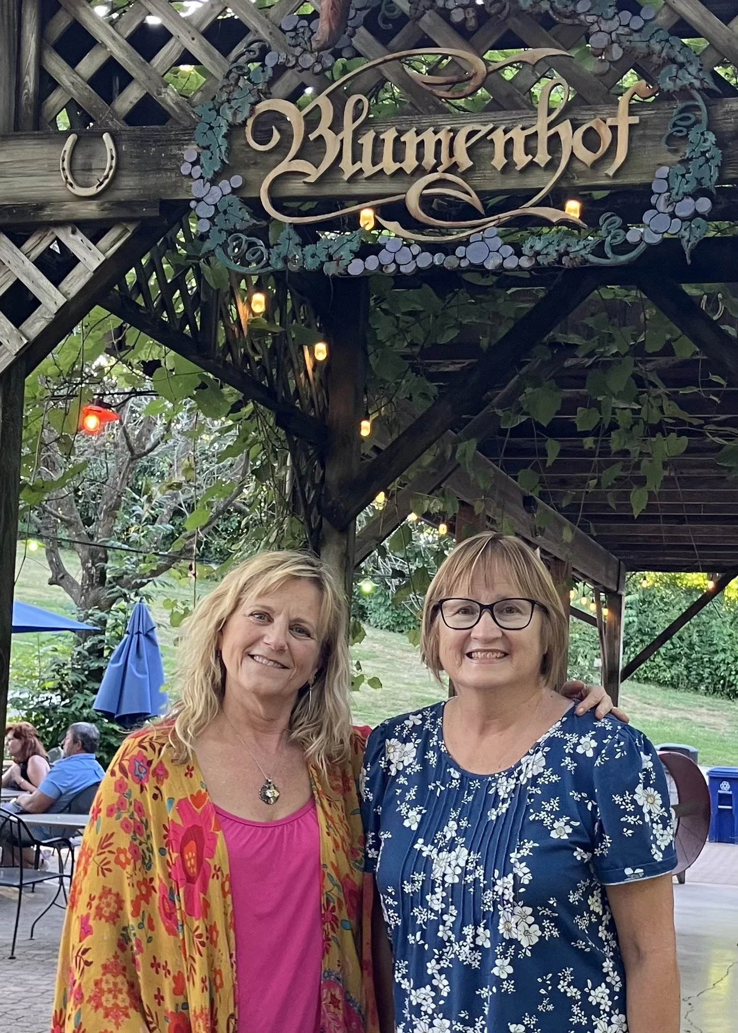 StellaLuna @ Blumenhof Winery