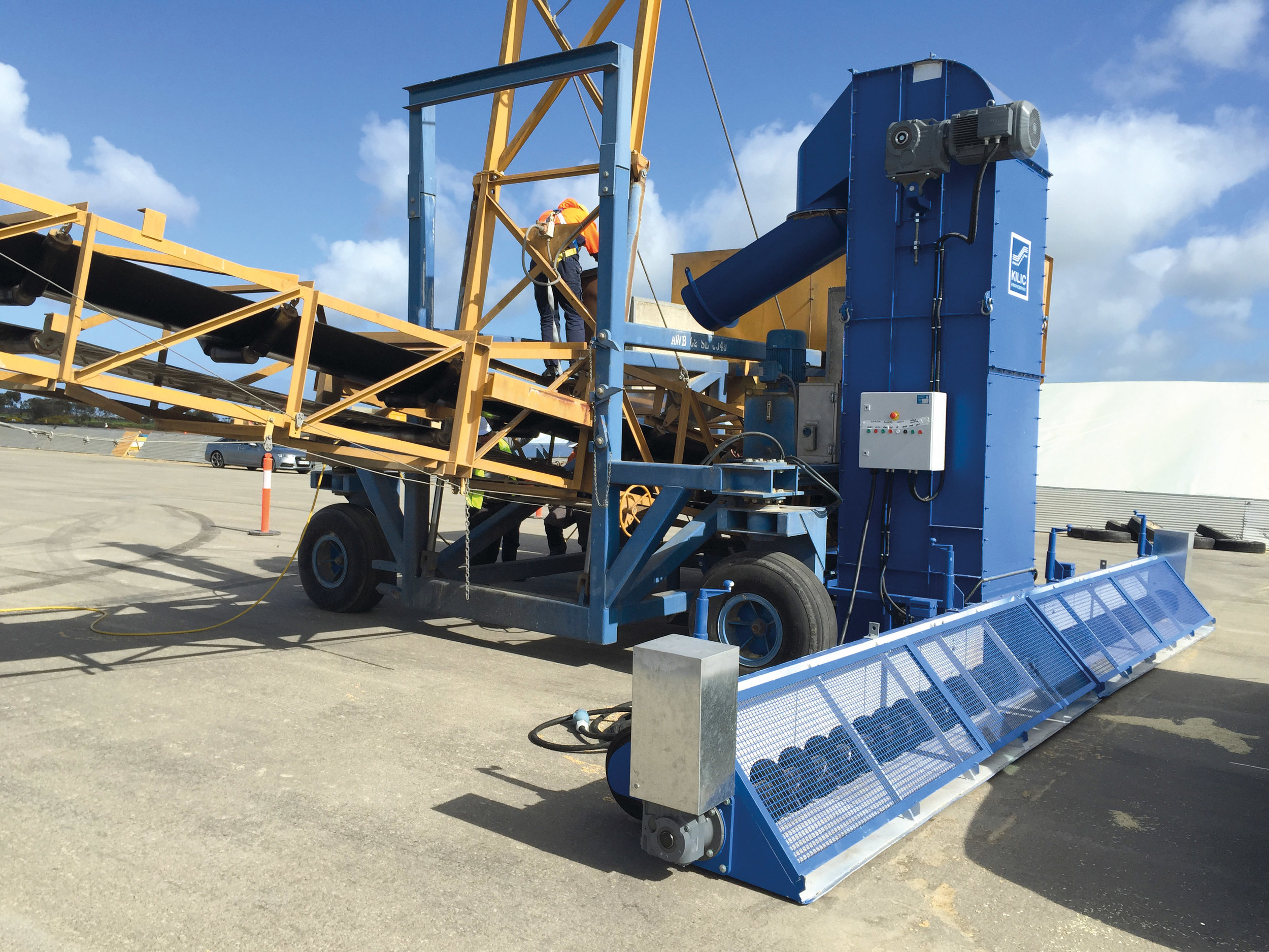 Ability to be coupled with other equipment