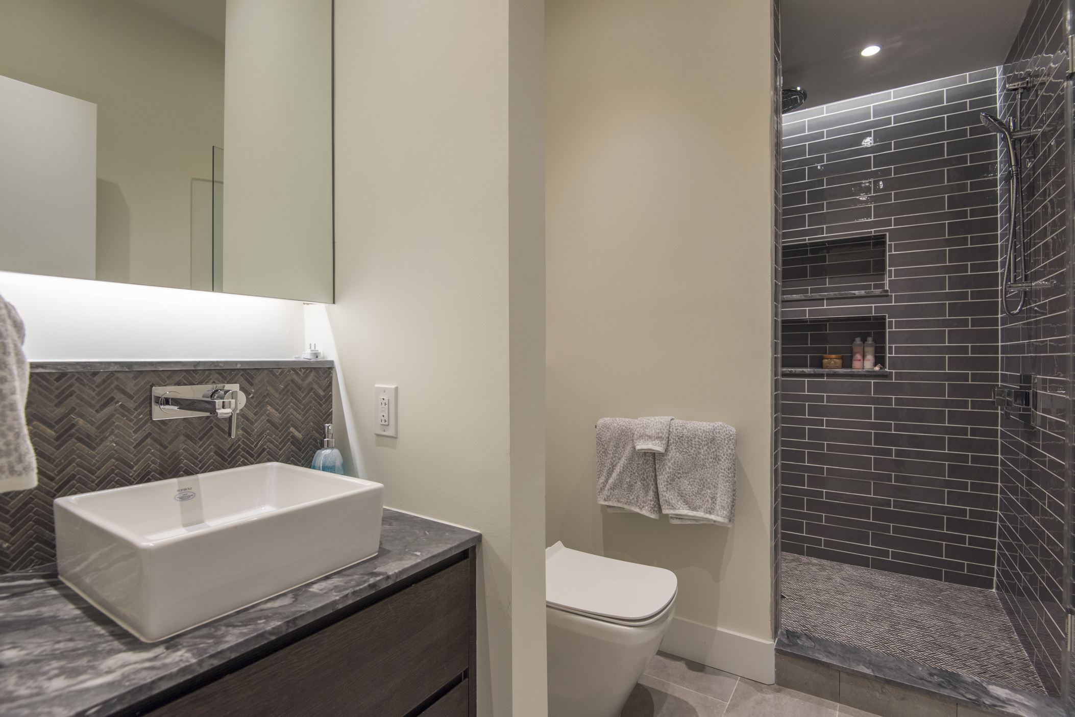 725 Chestnut St_Digital_34.jpg