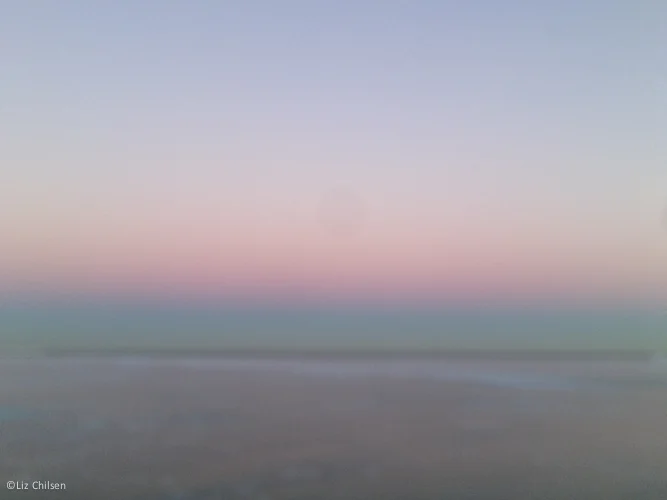 Lake_Michigan_Blue_Ice_pink_sky_blush_blur.jpg