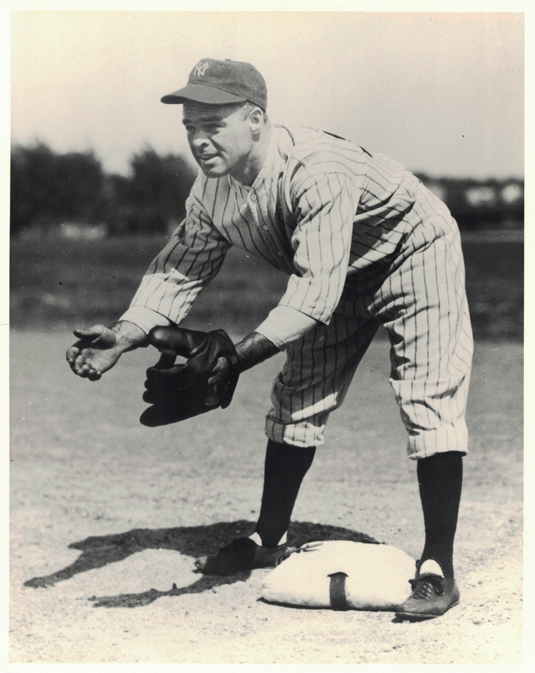 1932 Yankees B&amp;W Photograph (Fielding)