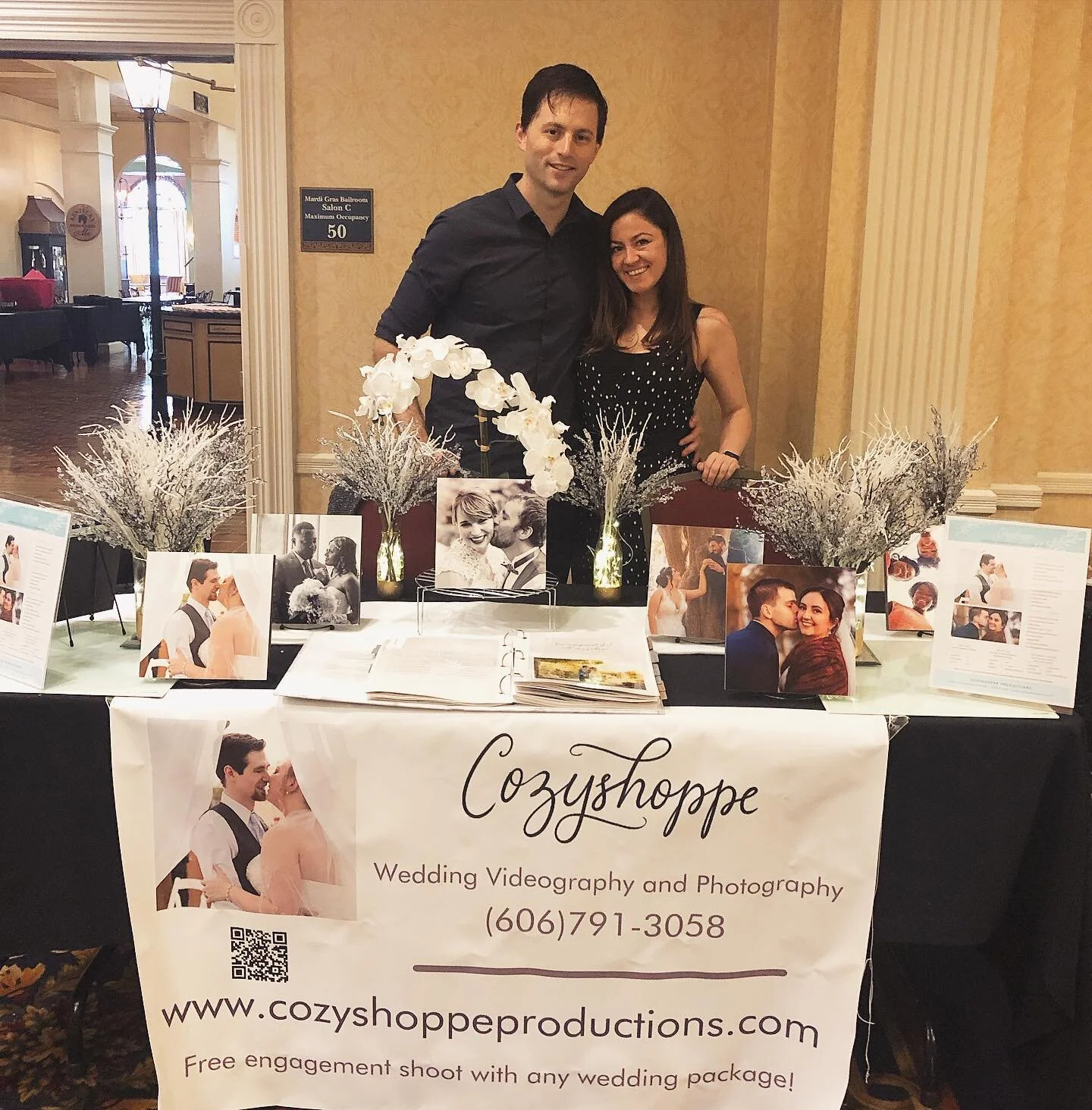 Come see us at @bridalfestweddingexpo at Hilton Double Tree! #ticketsatthedoor #bridalfestweddingexpoky #wedingohotographer #weddingphotographer #kentuckyweddingvendors #lexingtonweddingphotographer #lexingtonweddingvideographer