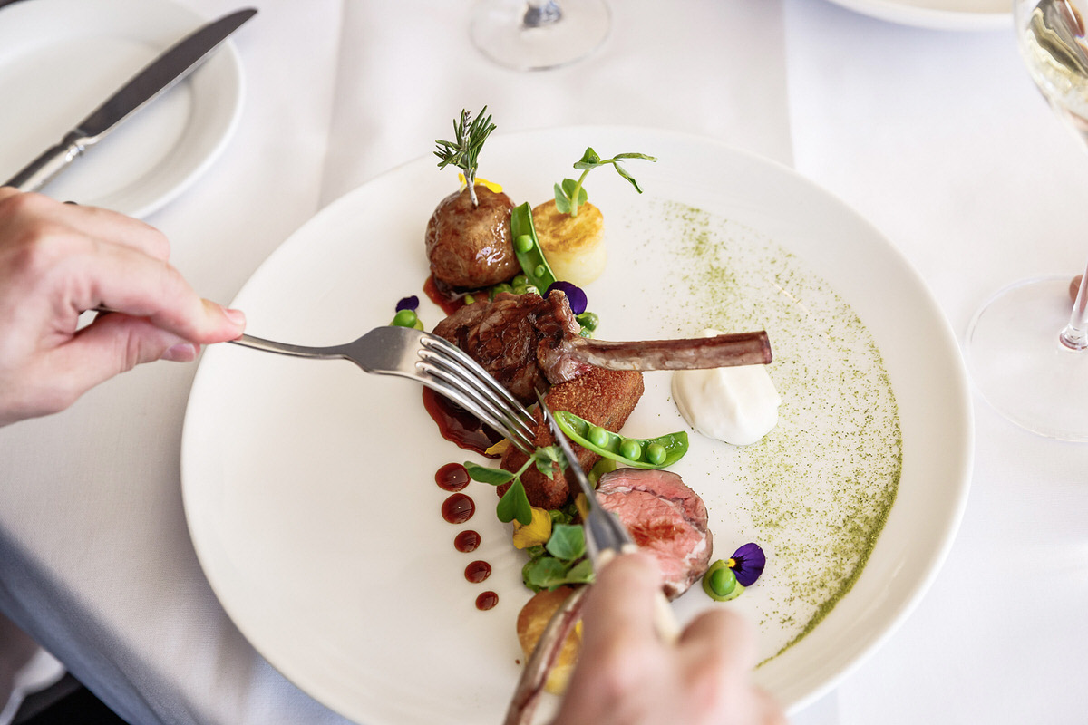 AMMON-20180614-C_Restaurant-Winter18-0287.jpg
