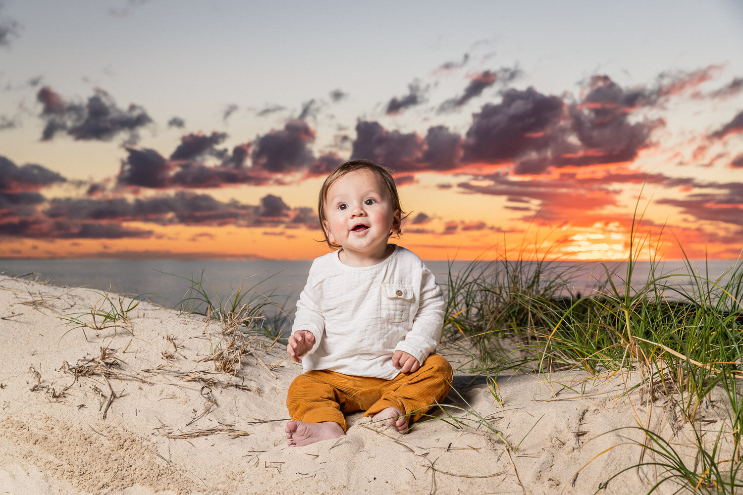 Ammon_Creative-Odyssea City Beach-Perth,Family_Wedding_Photography-001.jpg