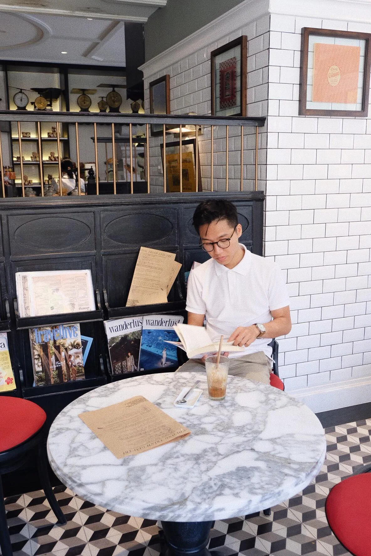 Tuy không phải Hà Nội nhưng cà phê thì vẫn rất thú vị.