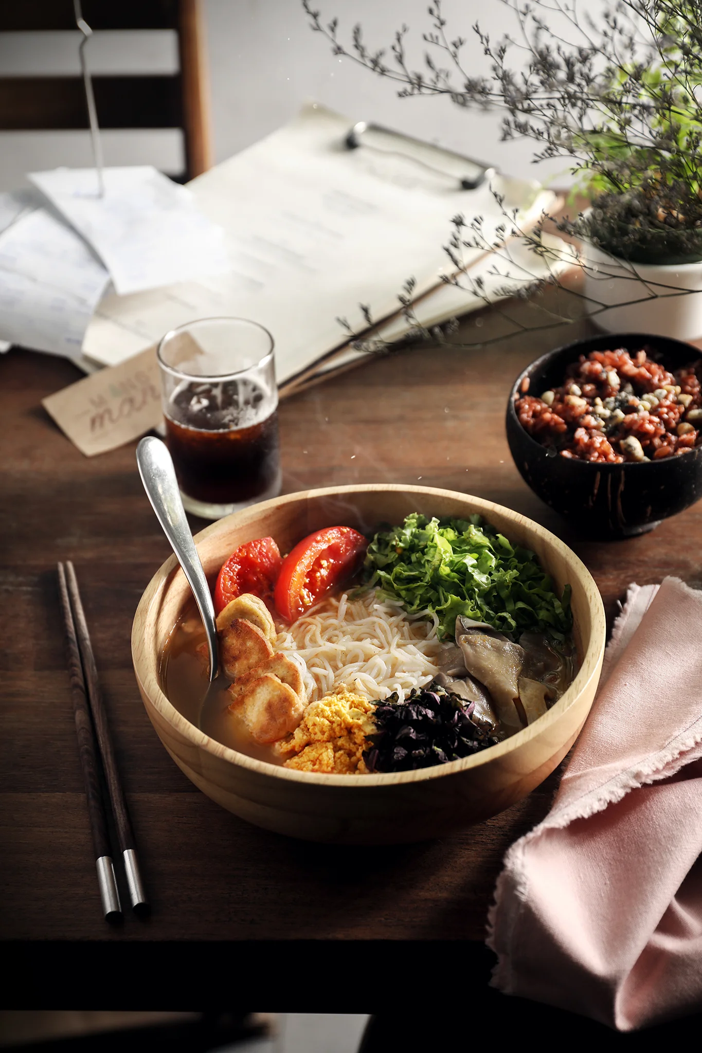 Đồ ăn của Măng được đặt tên rất vui tai. Bún Riêu Rúc Rích