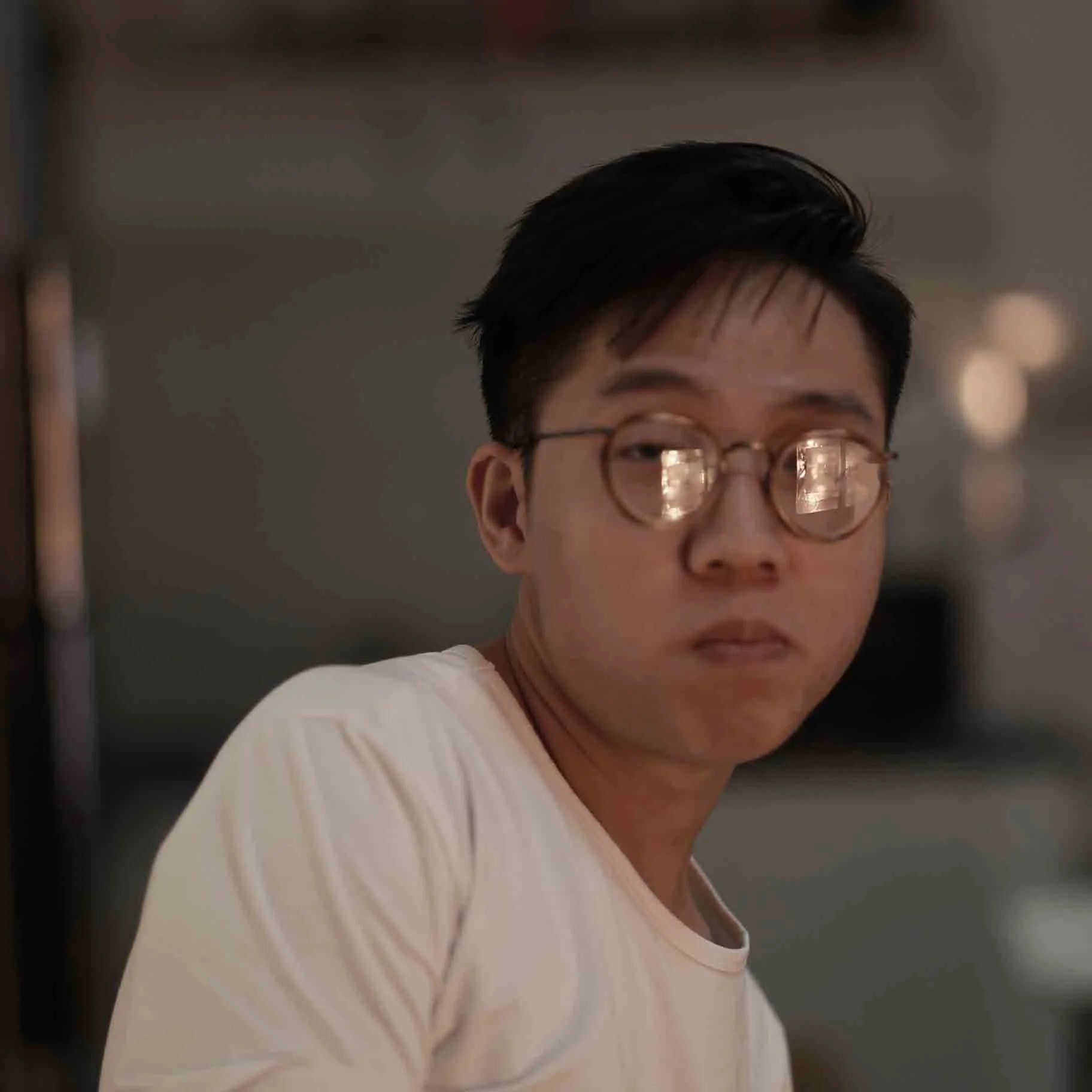 Mặt tôi đúng kiểu :"“ OK FINE! “.