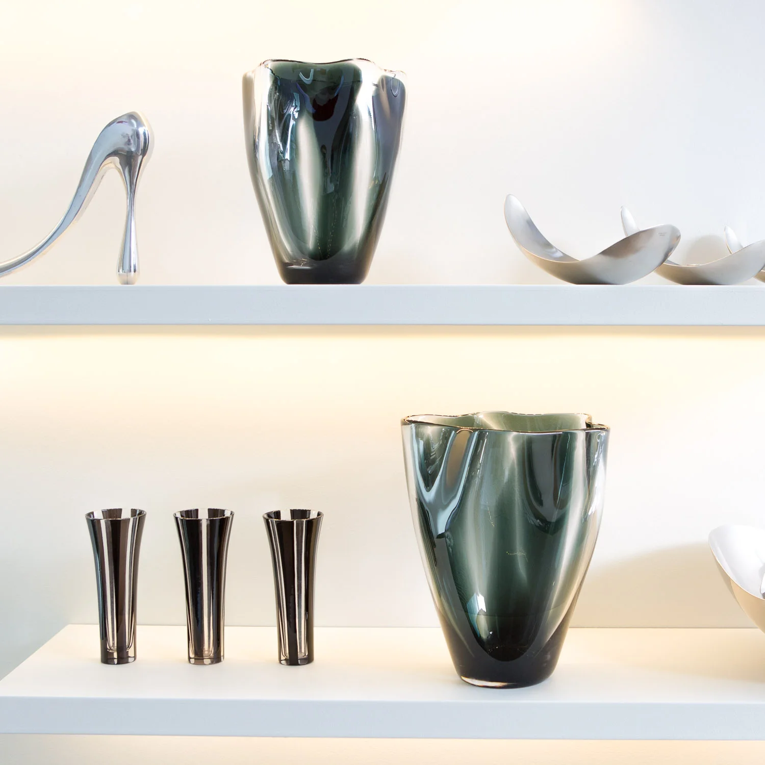 Wavy-Vase-1.jpg