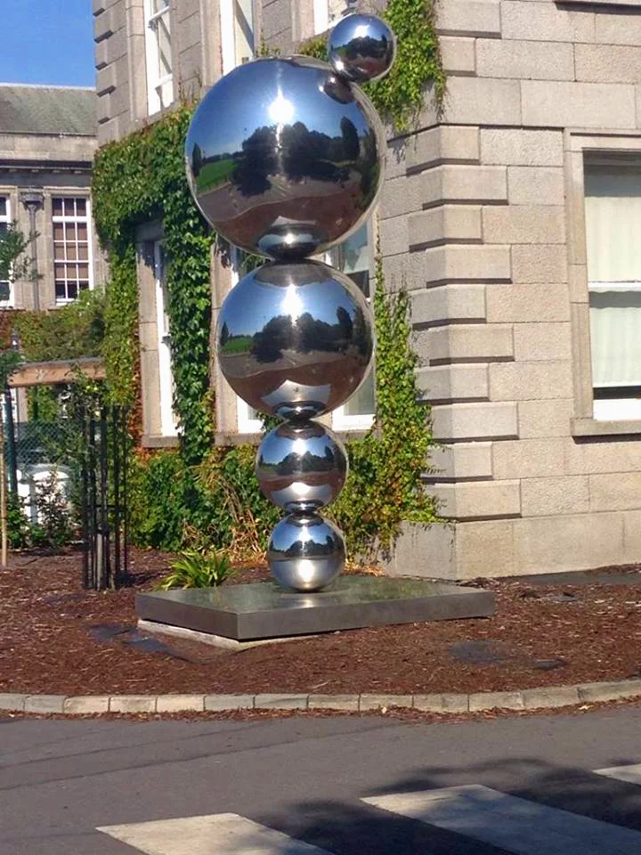 Hmmm, what does this make you think of? (Dublin, Ireland)