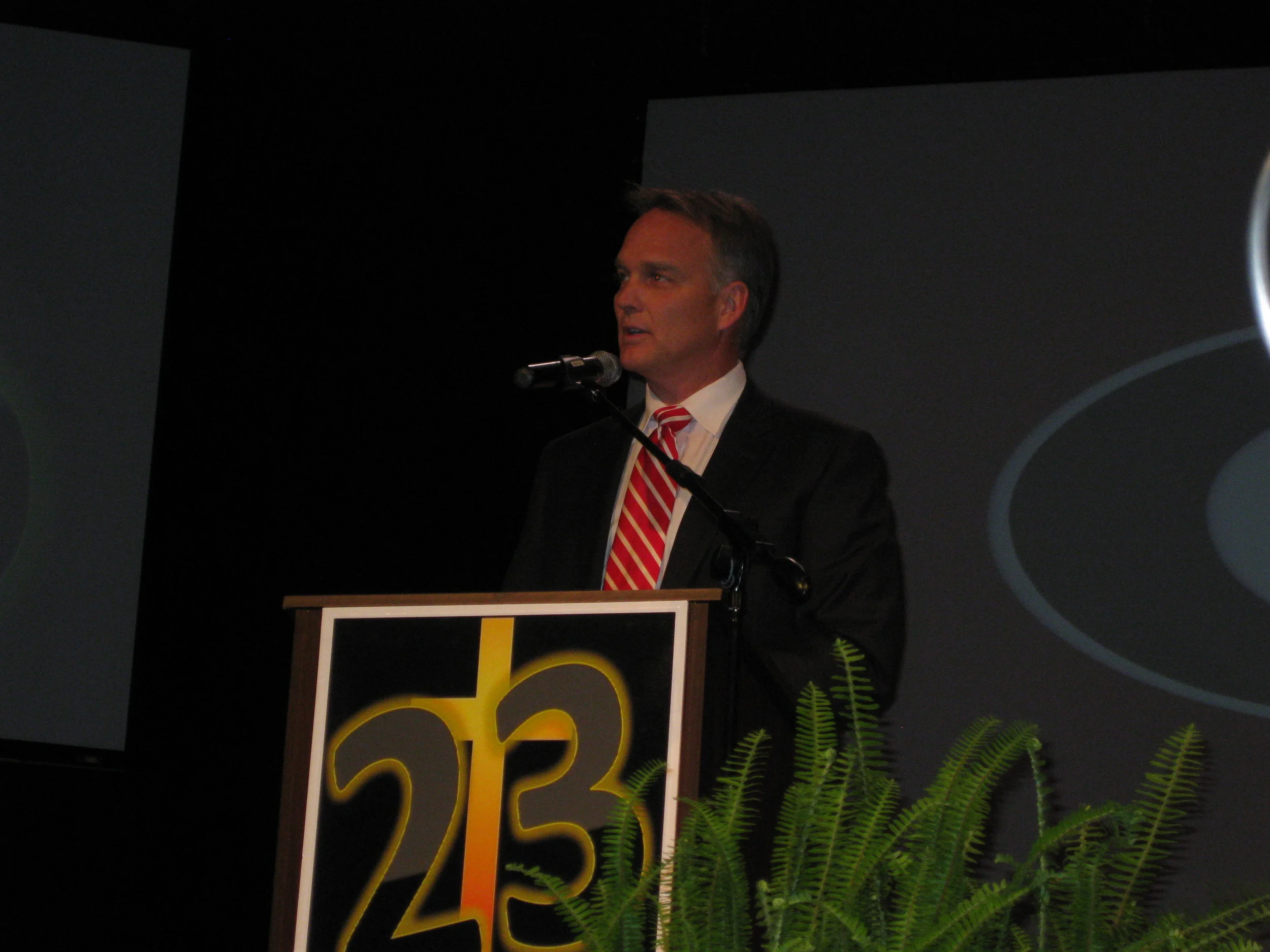 Fundraising Dinner 003.jpg