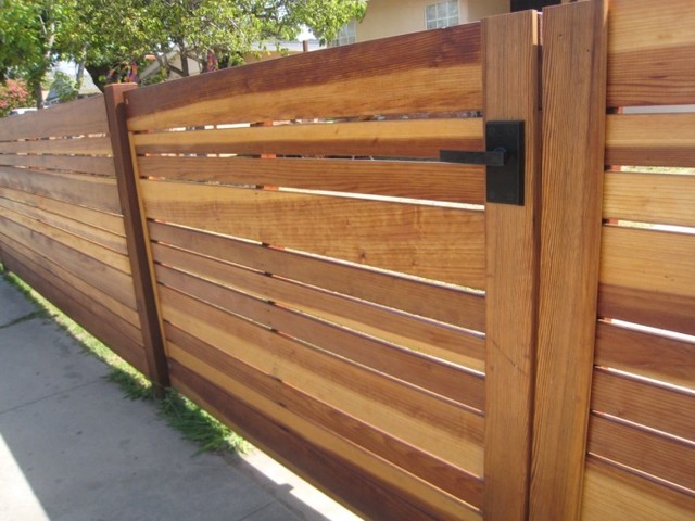 BEACH FENCING WITH GATE PANEL.jpg