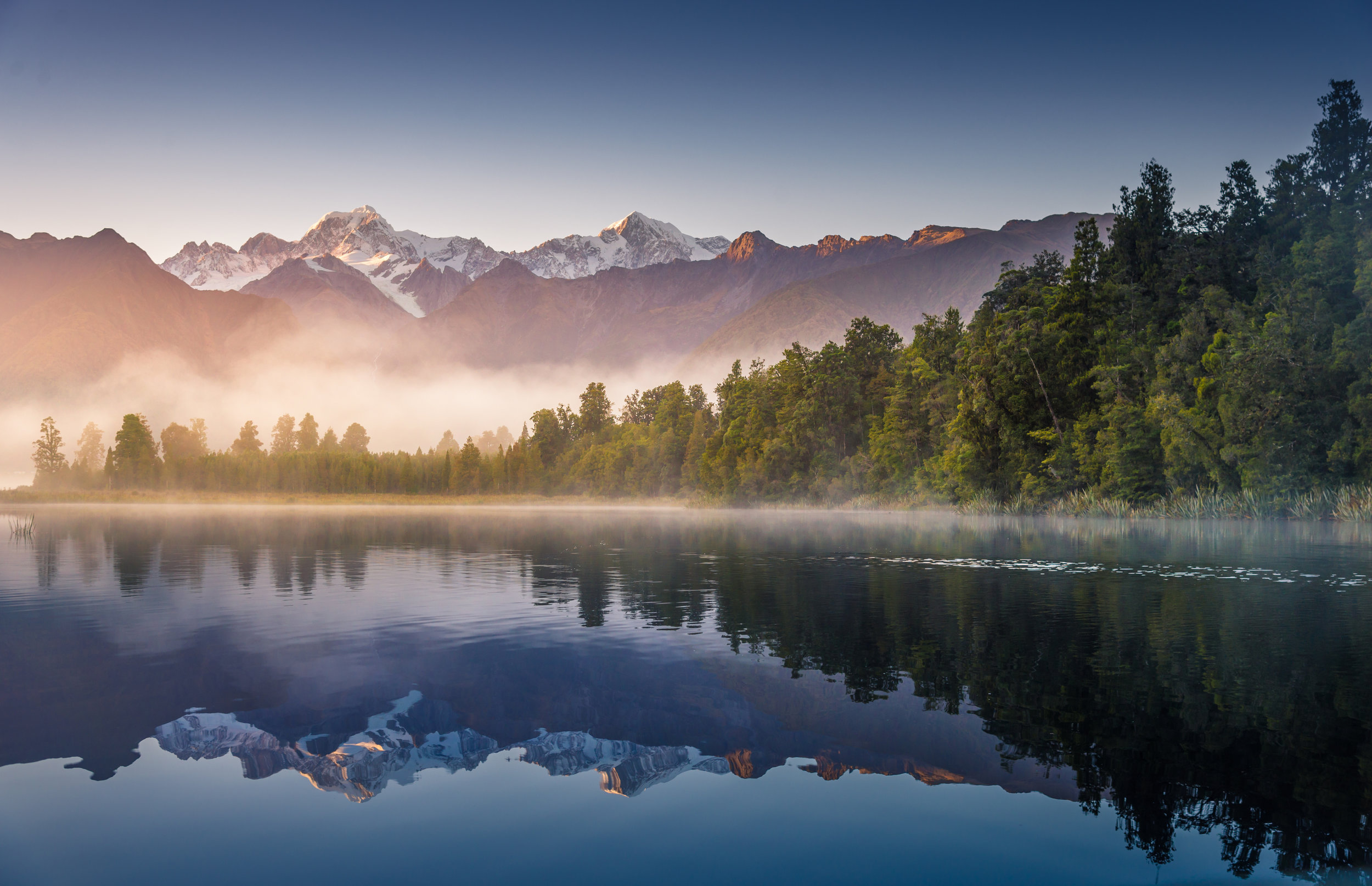 Mount-Cook-in-Lake-Matheson-New-Zealand-627934232_3929x2539.jpeg