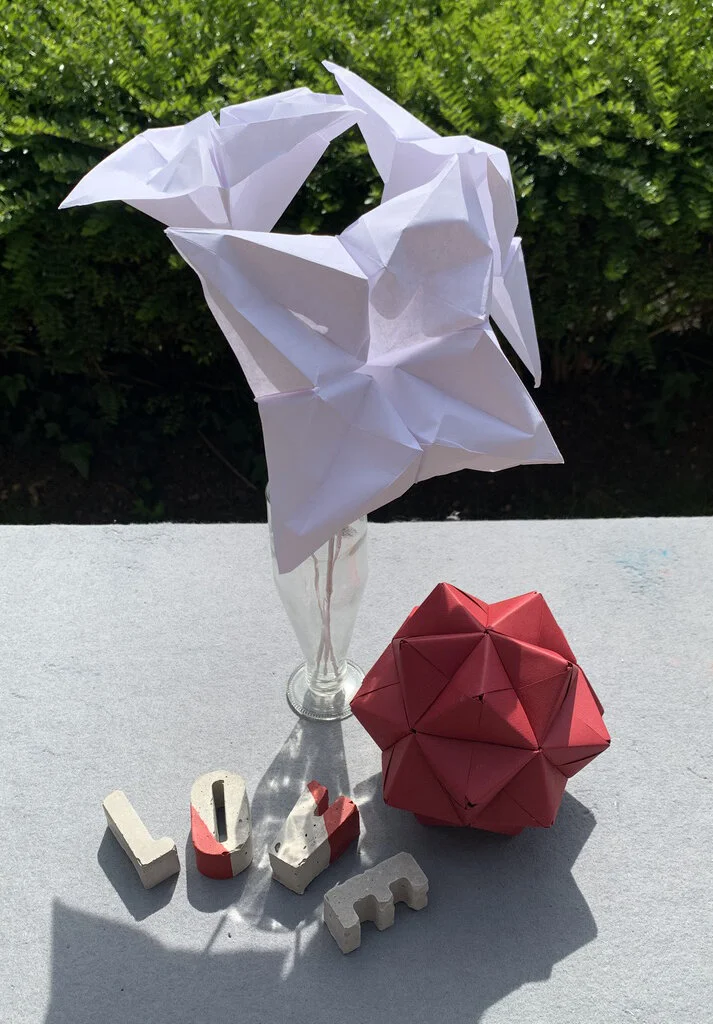 Concrete Letter : Paper Flower 09.jpg