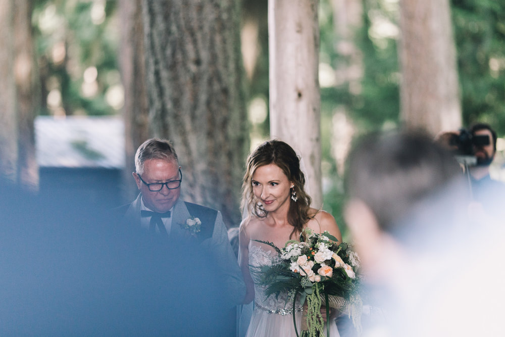 kitsap memorial state park bride walks down aisle with father