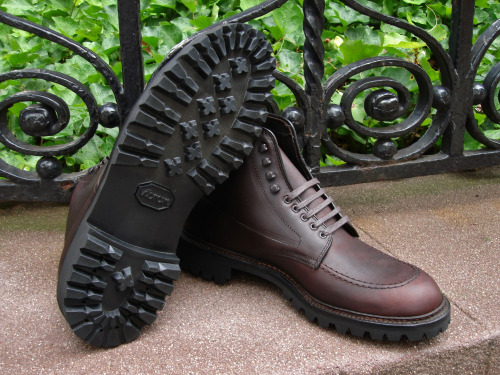 404 Dark Brown Kudu — mouldedshoe display picture 1