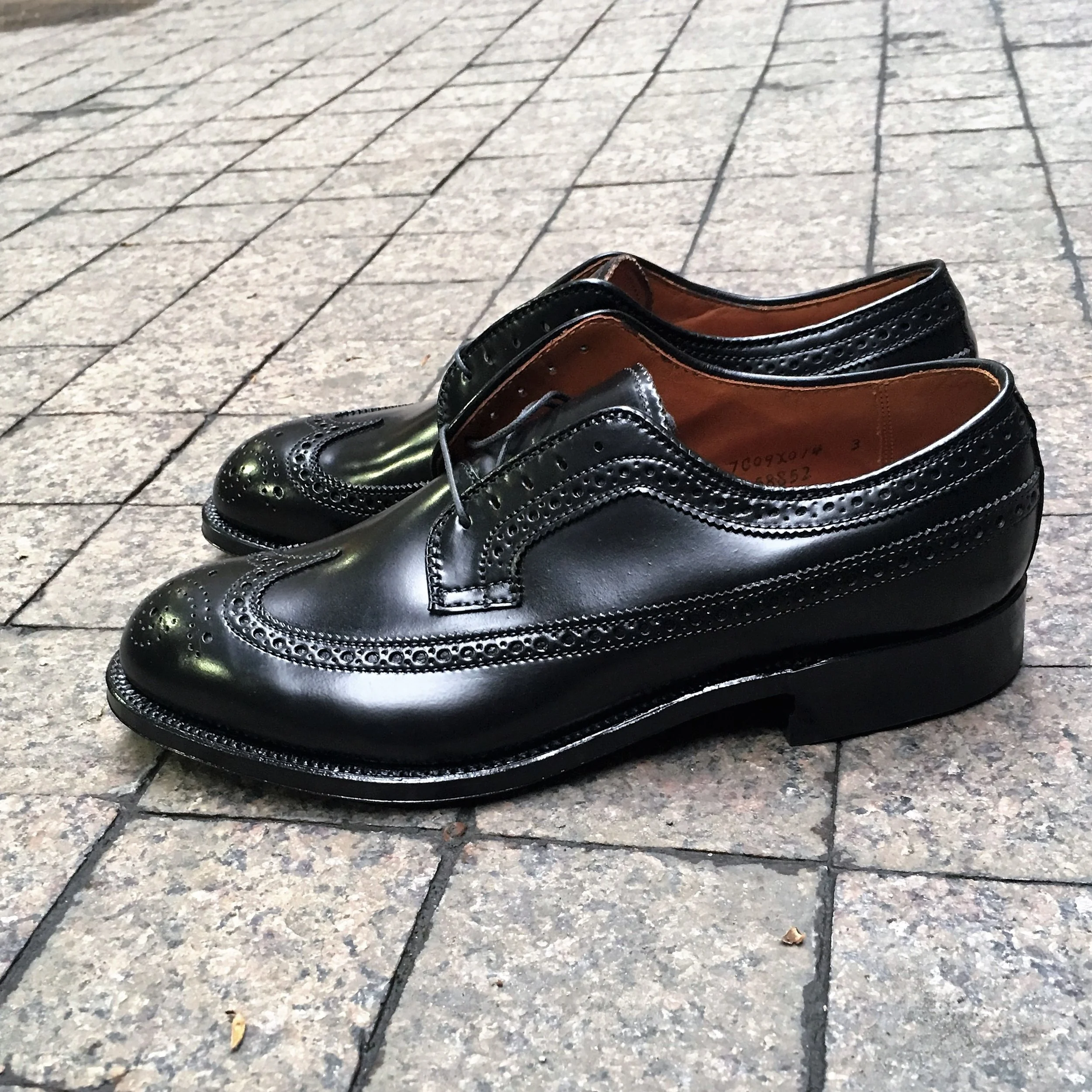 #58852 Black Shell — mouldedshoe