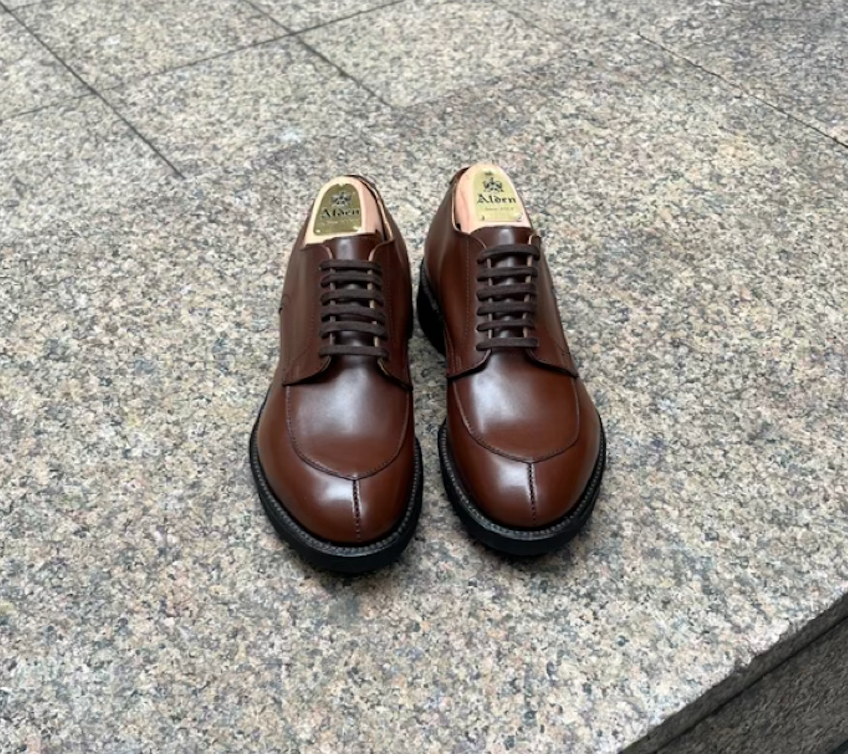 #54720-1 Tar Brown Calfskin