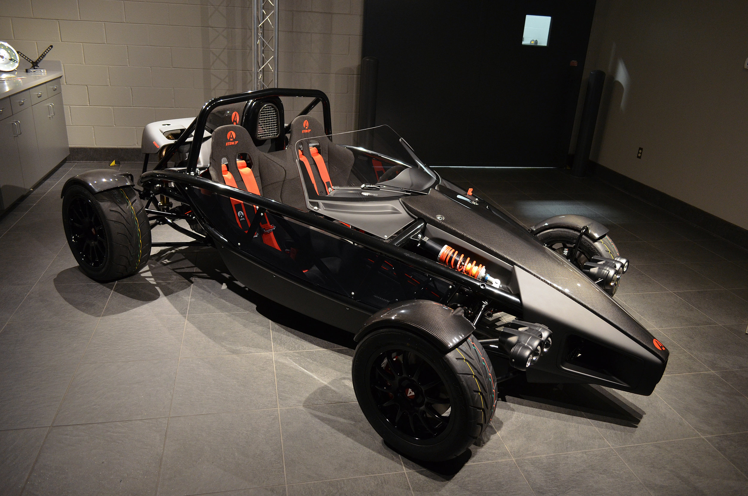 Ariel_Atom_3R_028.jpg