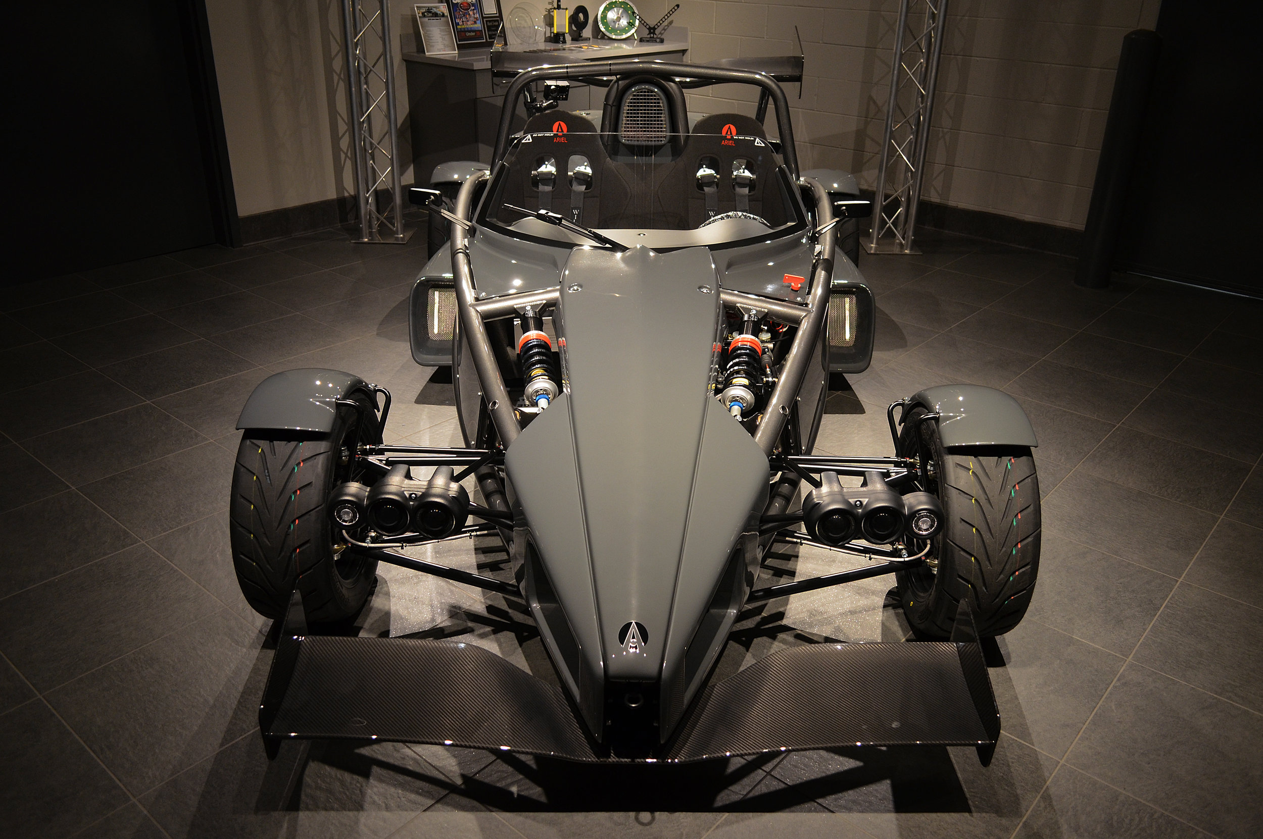 ArielAtom3S_grigio_telesto.01.JPG