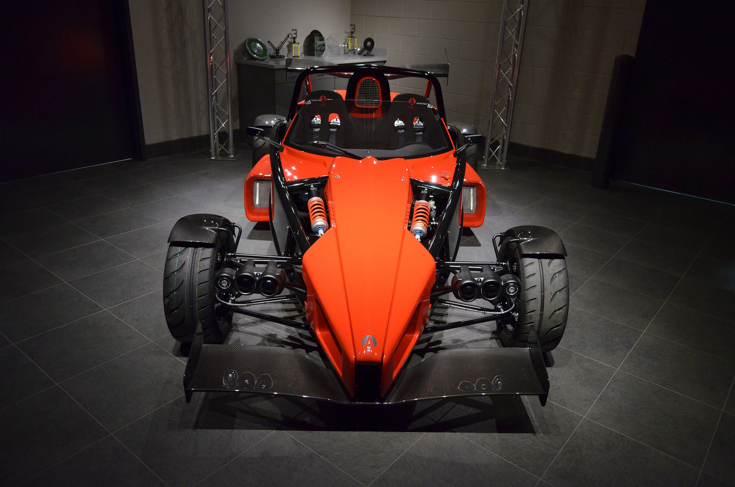 Ariel_Atom_3S_285_001.jpg