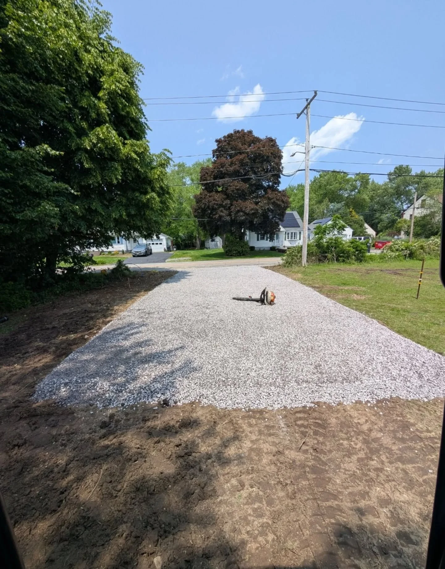 Water main tapped✅
Backfilled✅
Construction entrance in✅
Let the solar field build begin 🌞⚡

#statelinelandscaping #solarfieldprep