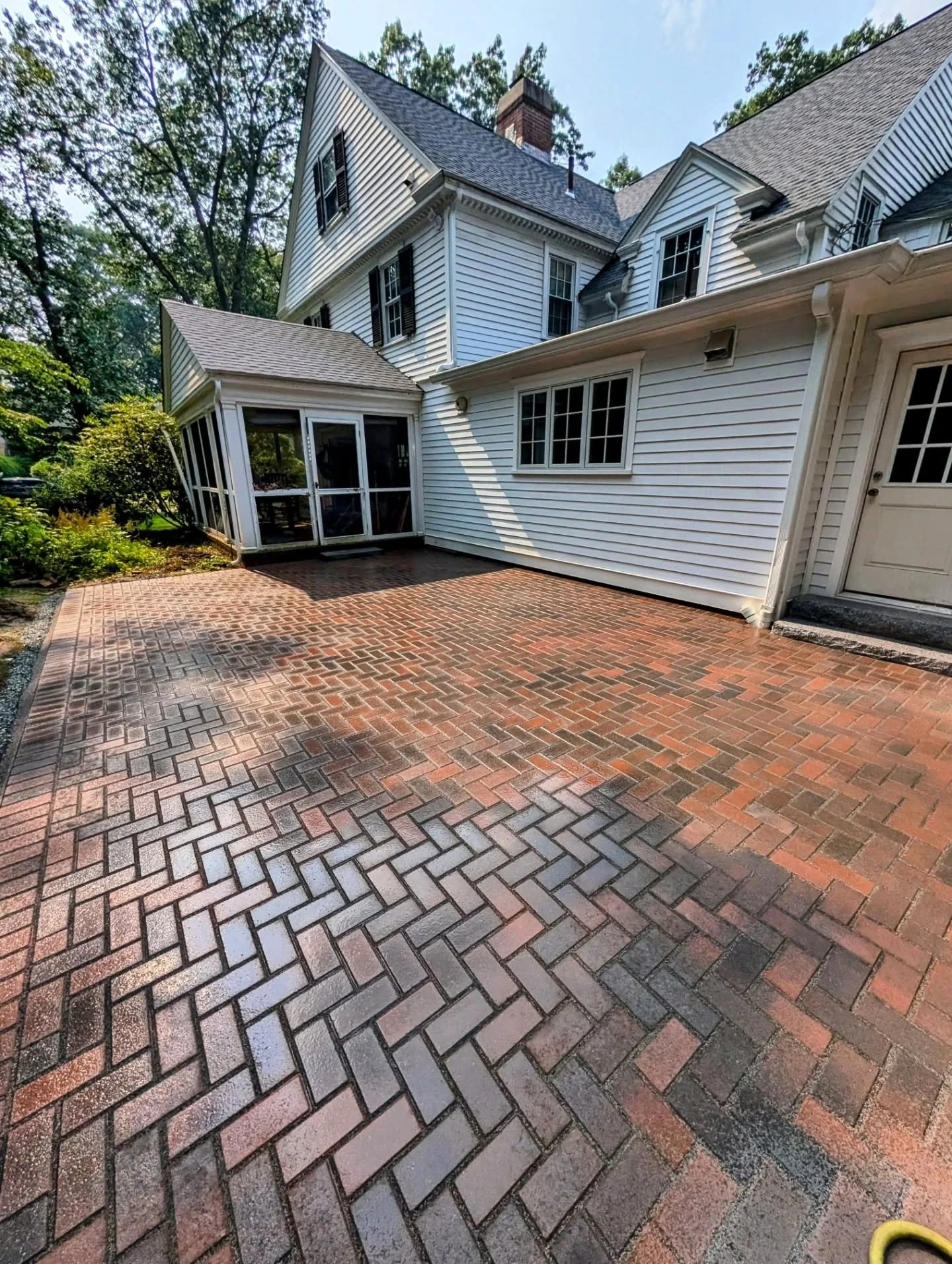 Another outdoor upgrade brought to you by Stateline Landscaping 😎 

#paverpatio #patiovibes #hardscapedesign #statelinelandscaping #outdooroasis