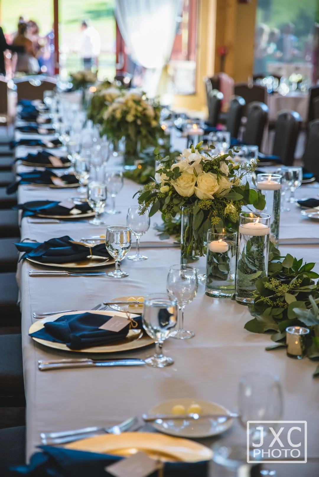 Classic Summer Wedding Table Arrangements