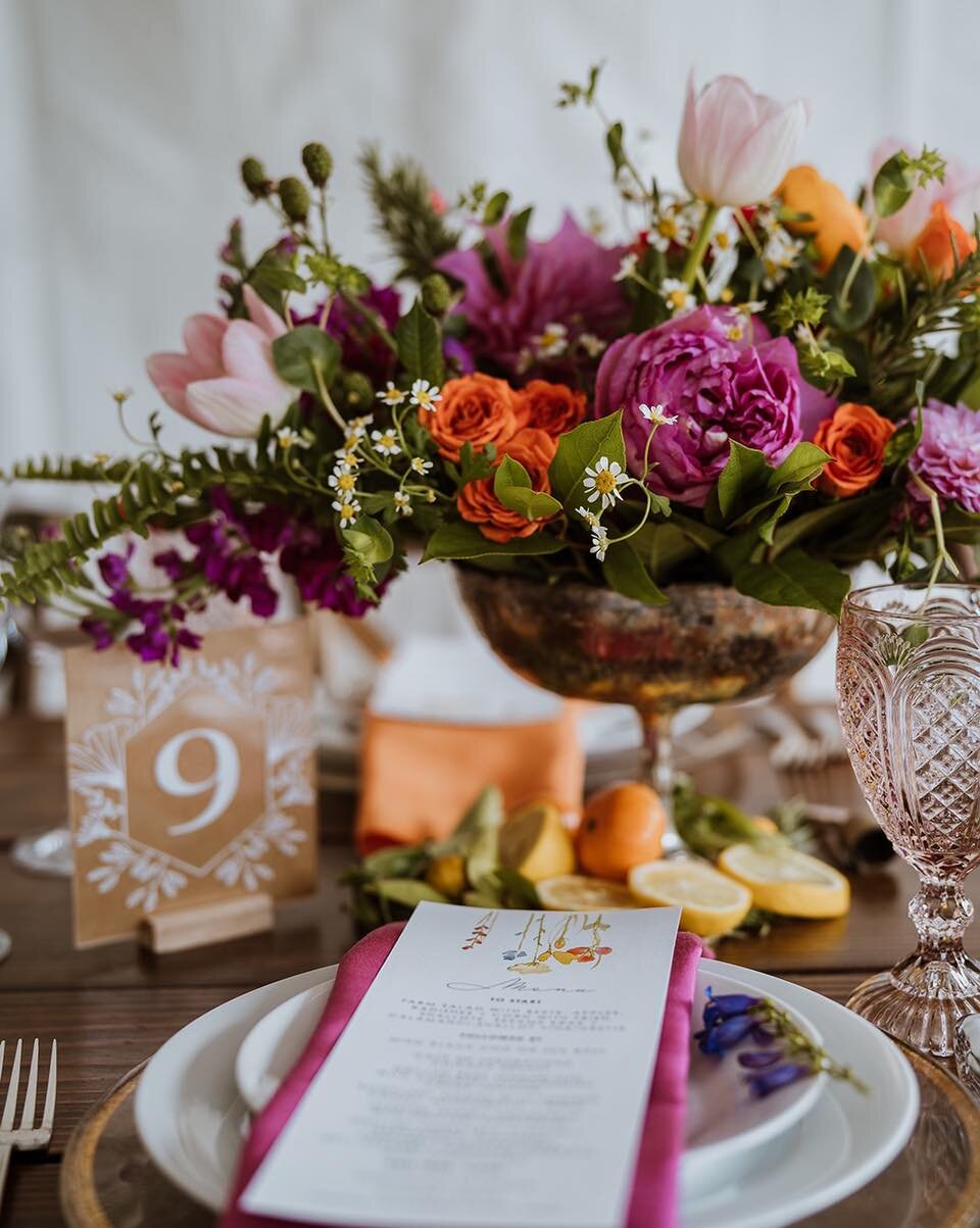 In case you were still looking for a florist for your big day and needed some inspiration on this Tuesday evening we&rsquo;ve got you. We are so excited to work with you and get to know everything about what you want! We pride ourselves on our abilit