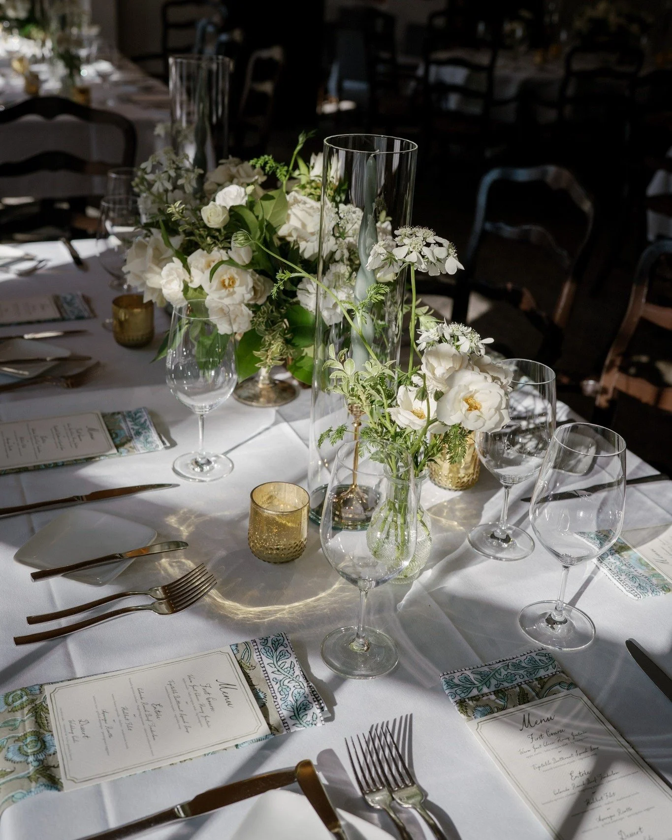 When the lighting hits ✨Just Right✨

👌

Photographer : @jessleighphotographer 
Florals: @gardenofedencolorado 
Venue: @mirabelleatbeavercreek 
.
.
.
.
.
.
#coloradoweddingflorist #weddingflorist #weddingflowers #coloradoflorist #Coloradowedding #mou
