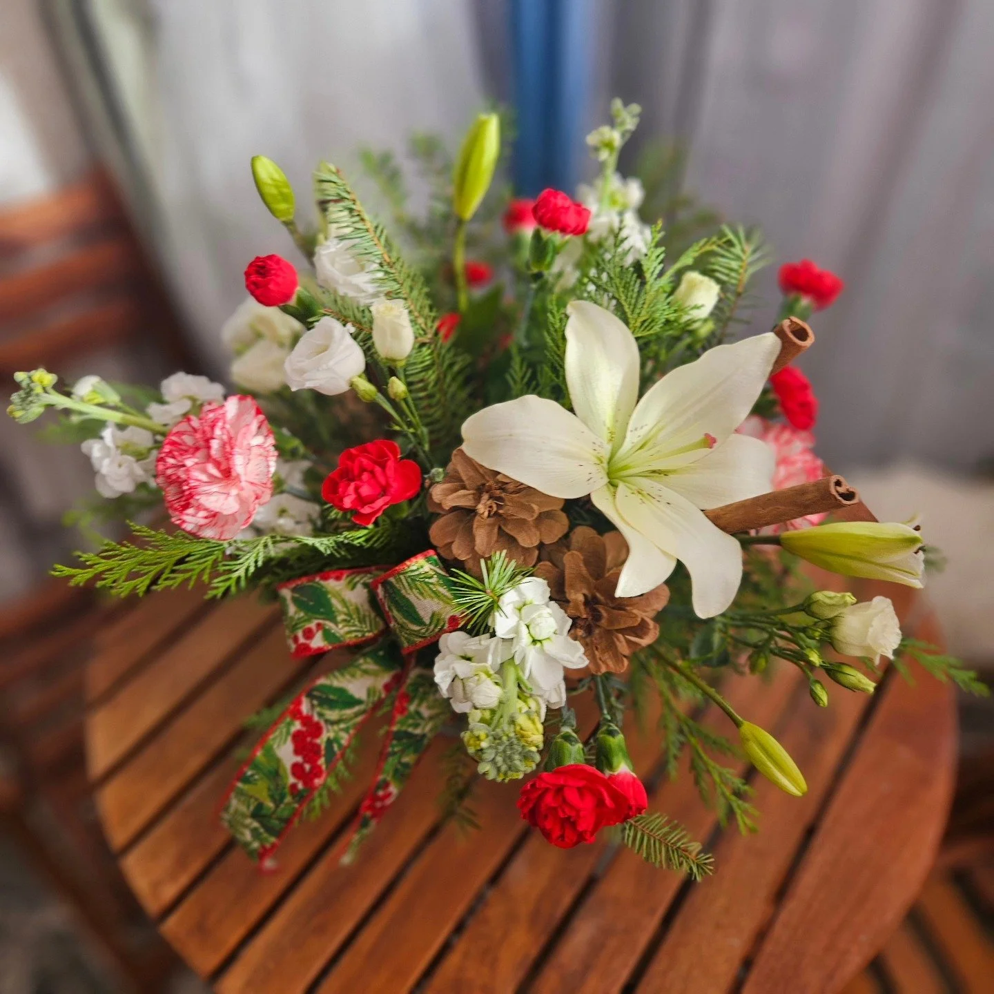 Slinging flowers and making beautiful Christmas centerpieces for our amazing customers!

Happy Holidays from Garden of Eden!

Still need a centerpiece for you're table? 
Order here👇

https://gardenofedencolorado.com/shop-online/holiday-centerpiece-1