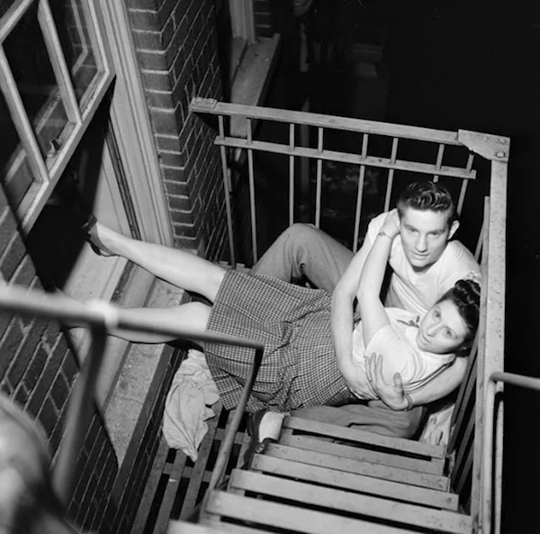vintage-photographs-new-york-street-life-stanley-kubrick-59a91f2ed5fa4__700.jpg
