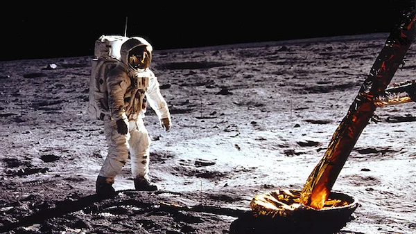apollo-11.jpg