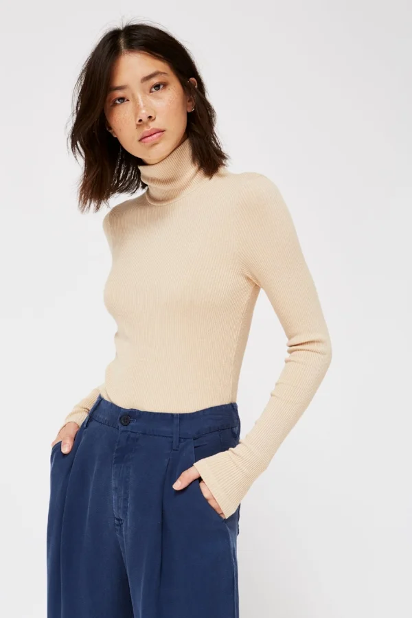 lacausa-sweater.jpg