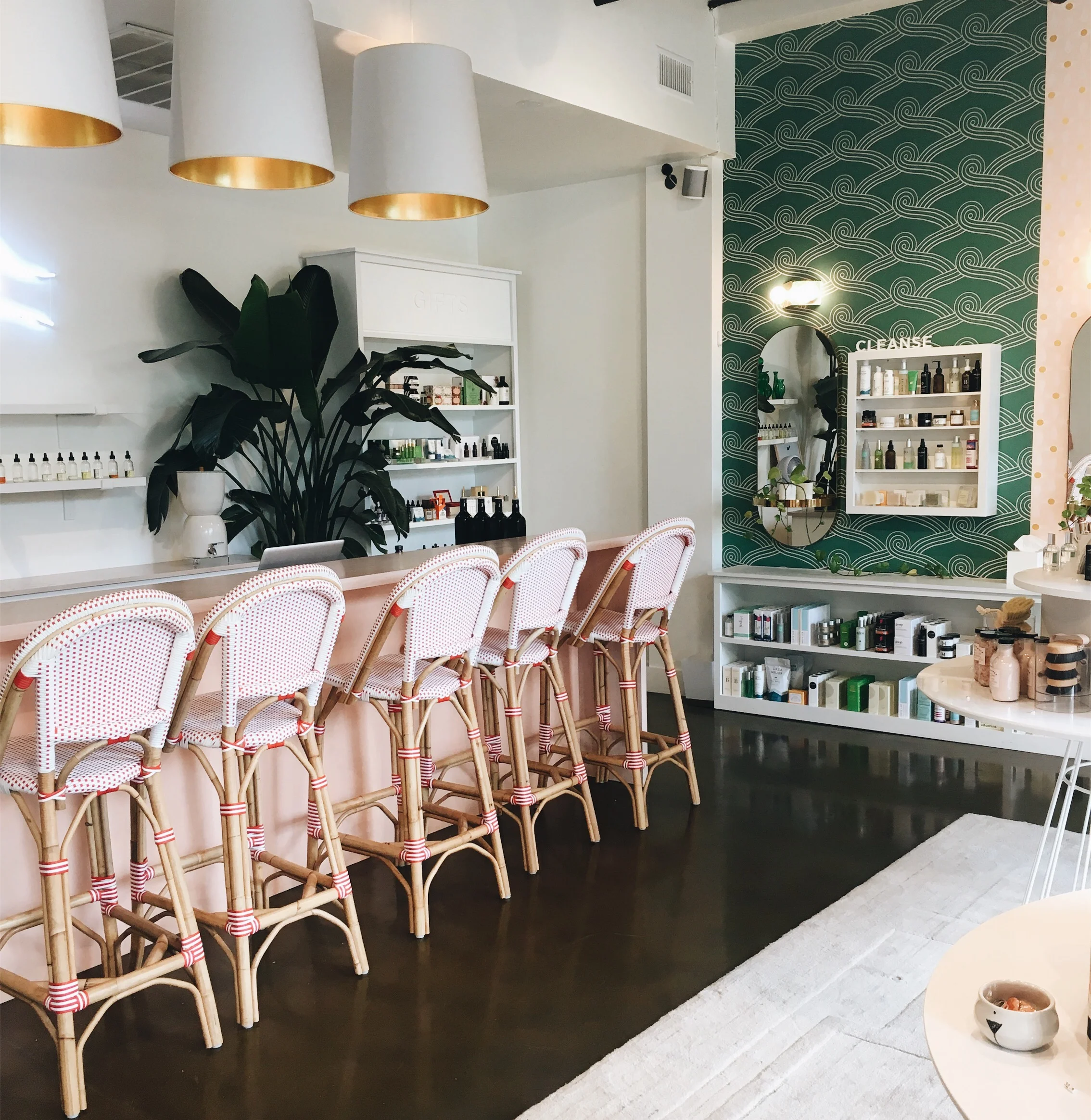 The Best One-Stop Shops for Clean Beauty