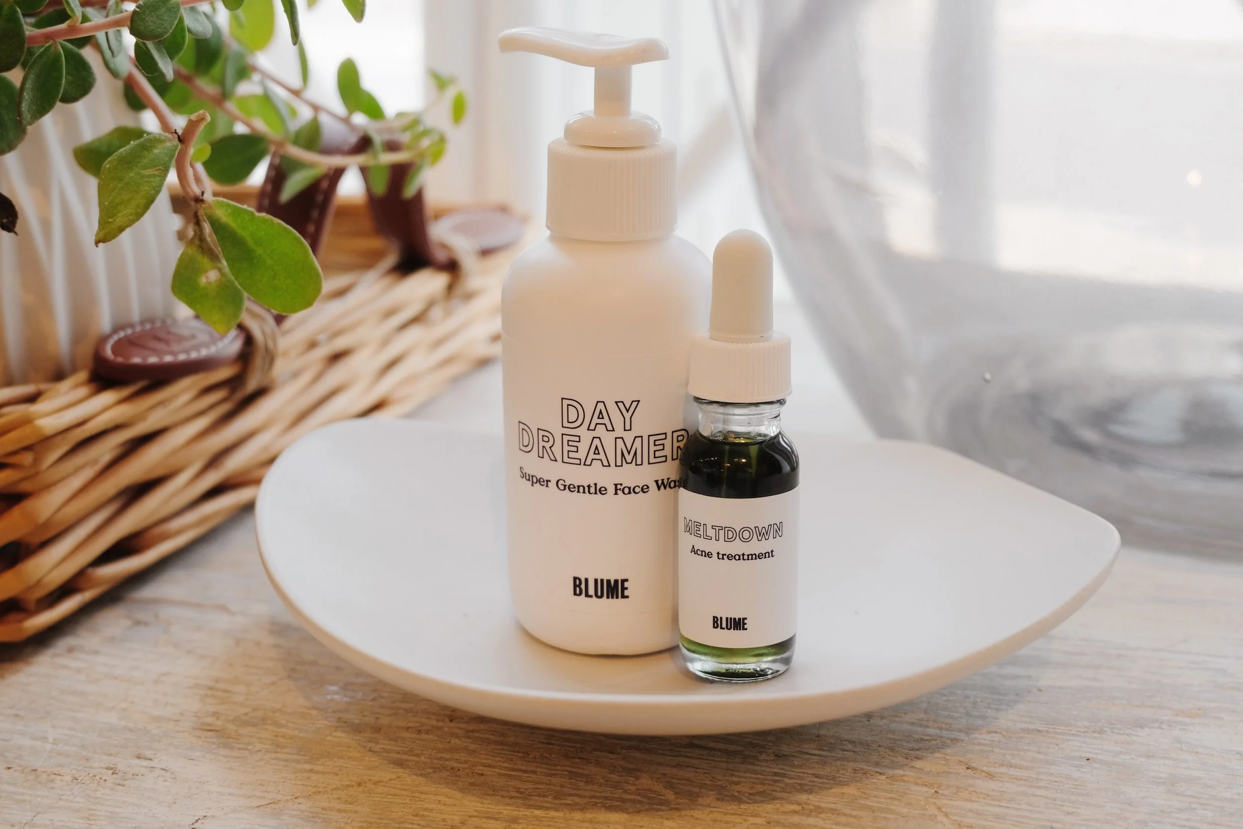 Blume's Meltdown i.e Your Non-Toxic Answer to Hormonal Acne 