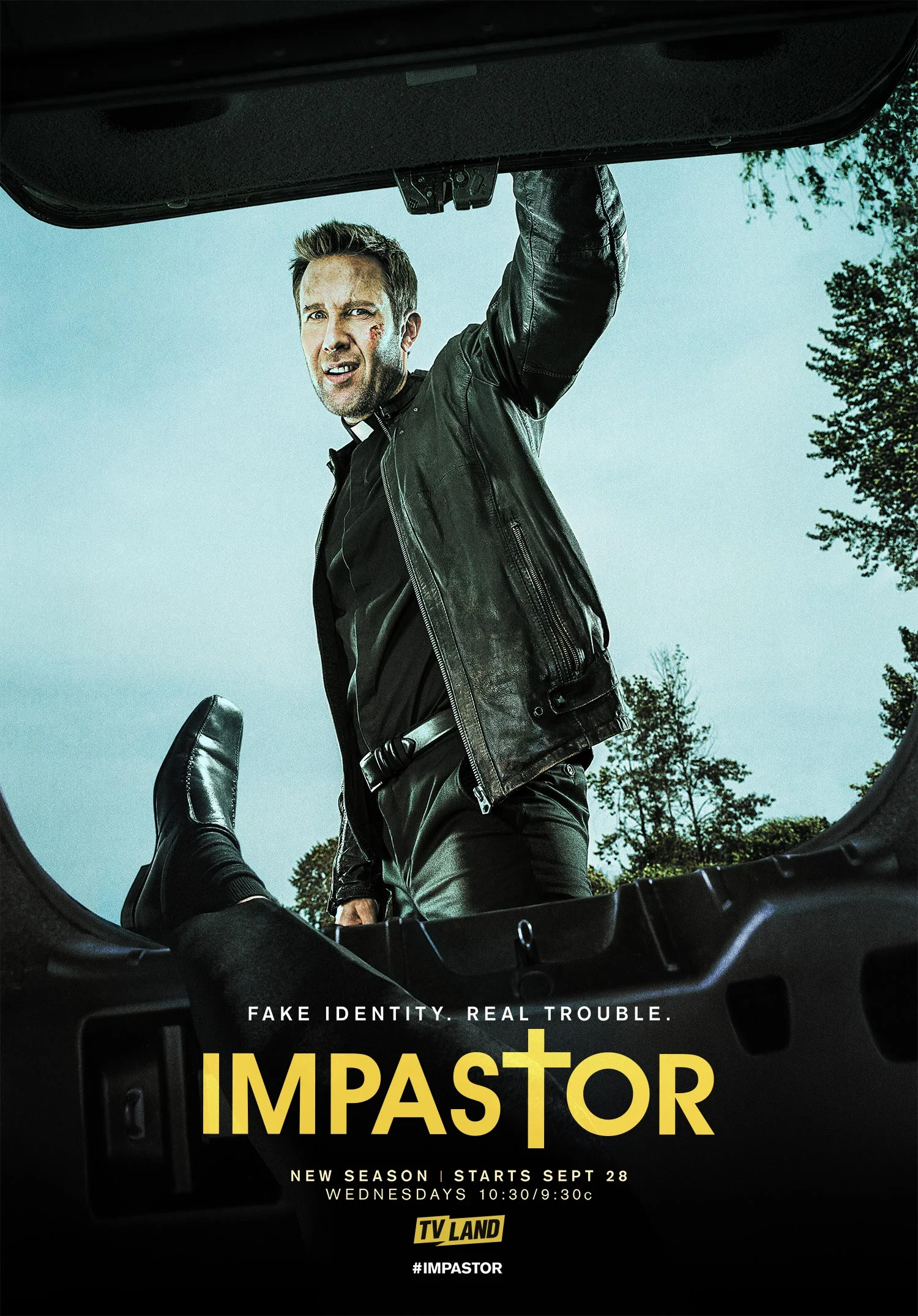IMPASTOR_OUTSIDE_vertical.jpg