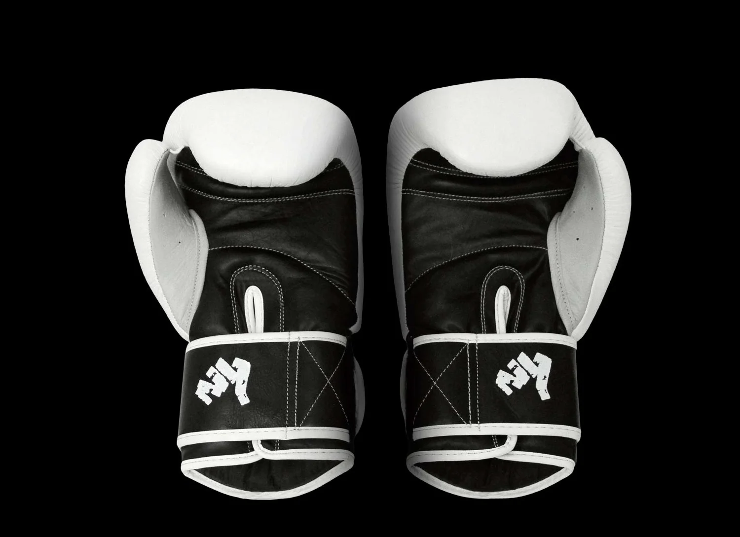 Homepage_glove_2.jpg