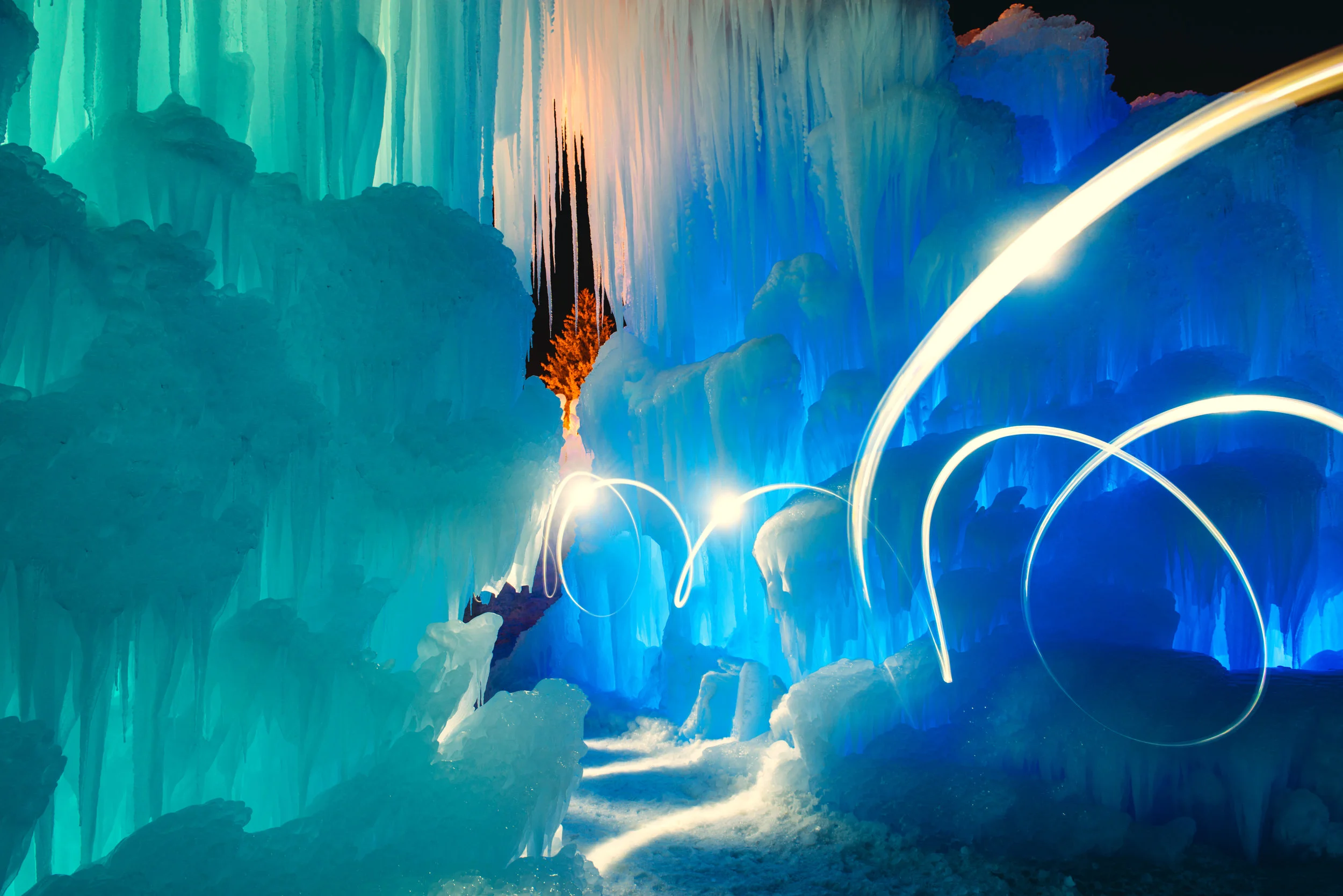 Ice Castles by Sam Scholes-015.jpg
