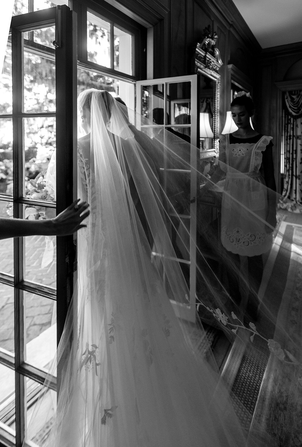 Savannah GA wedding photographer — Leslee Mitchell