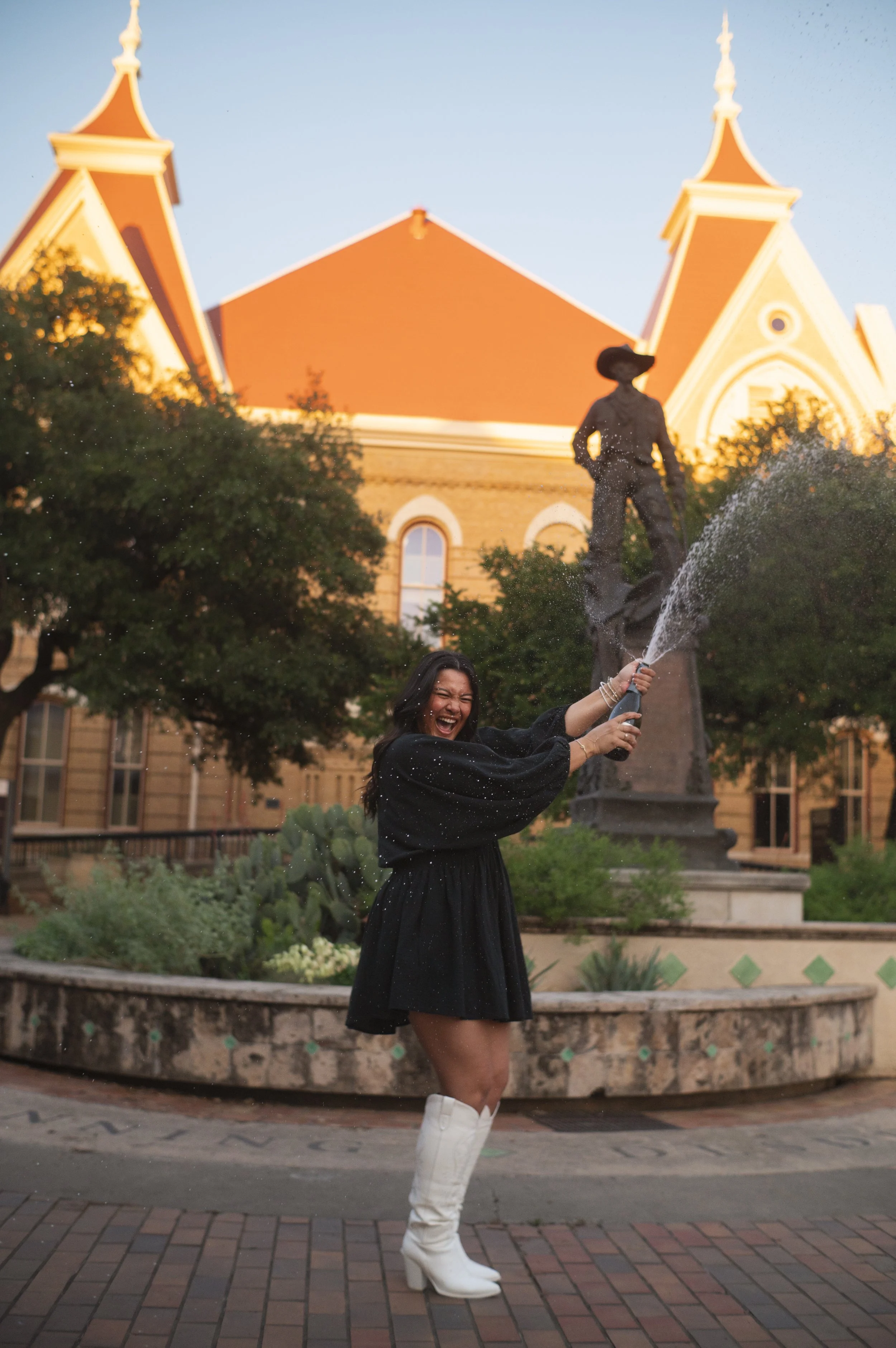 Grad Portraits Website-3.JPG