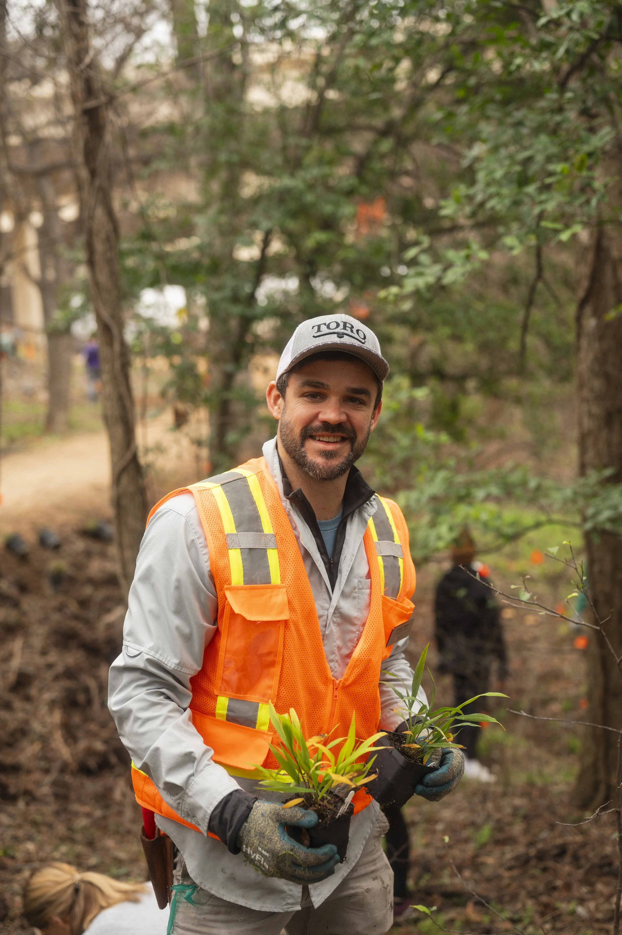 Planting Volunteer Event-20.JPG