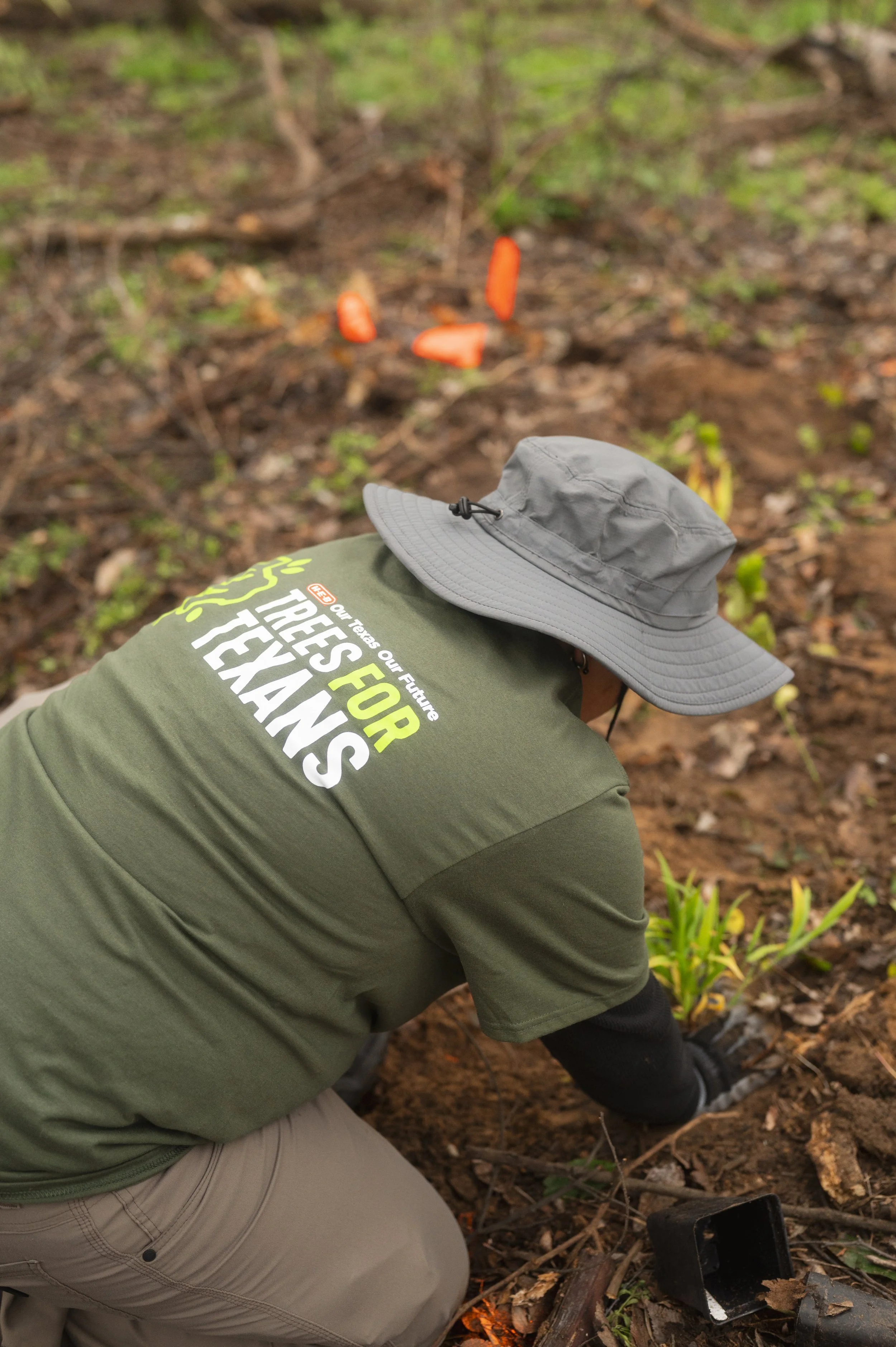 Planting Volunteer Event-13.JPG