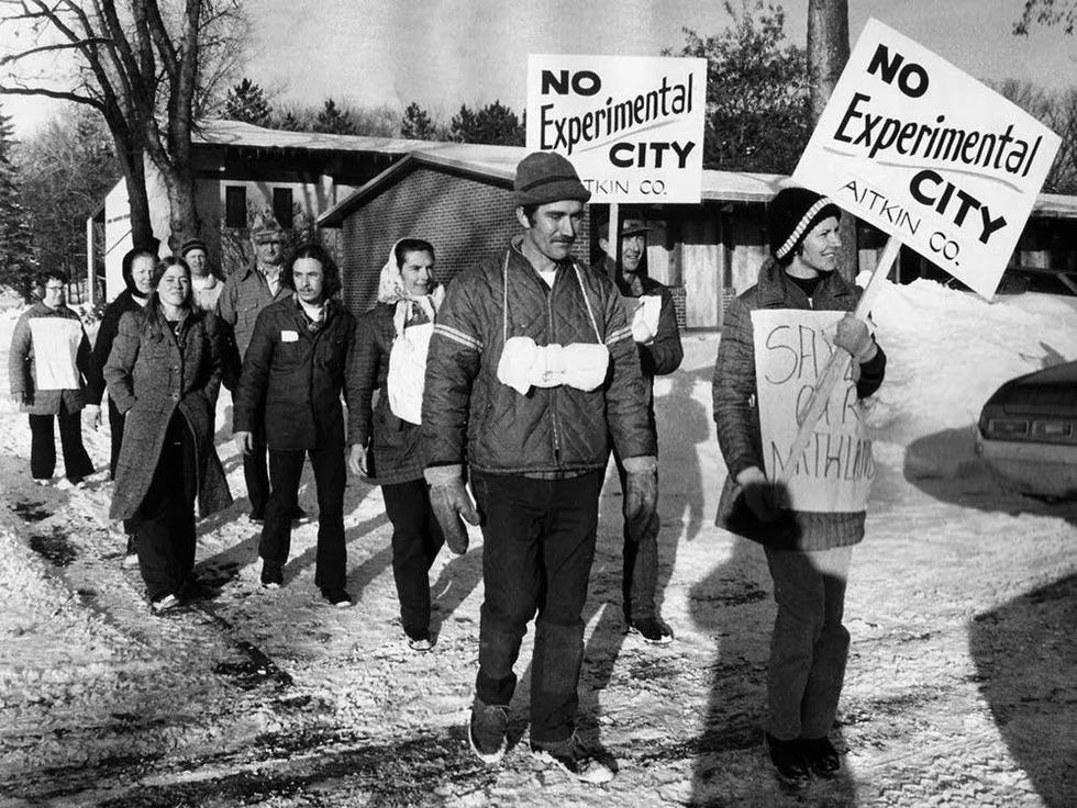 Residents of Swatara as they marched from their homes to St. Paul, over 150 miles (image courtesy of the Minnesota Historical Society)
