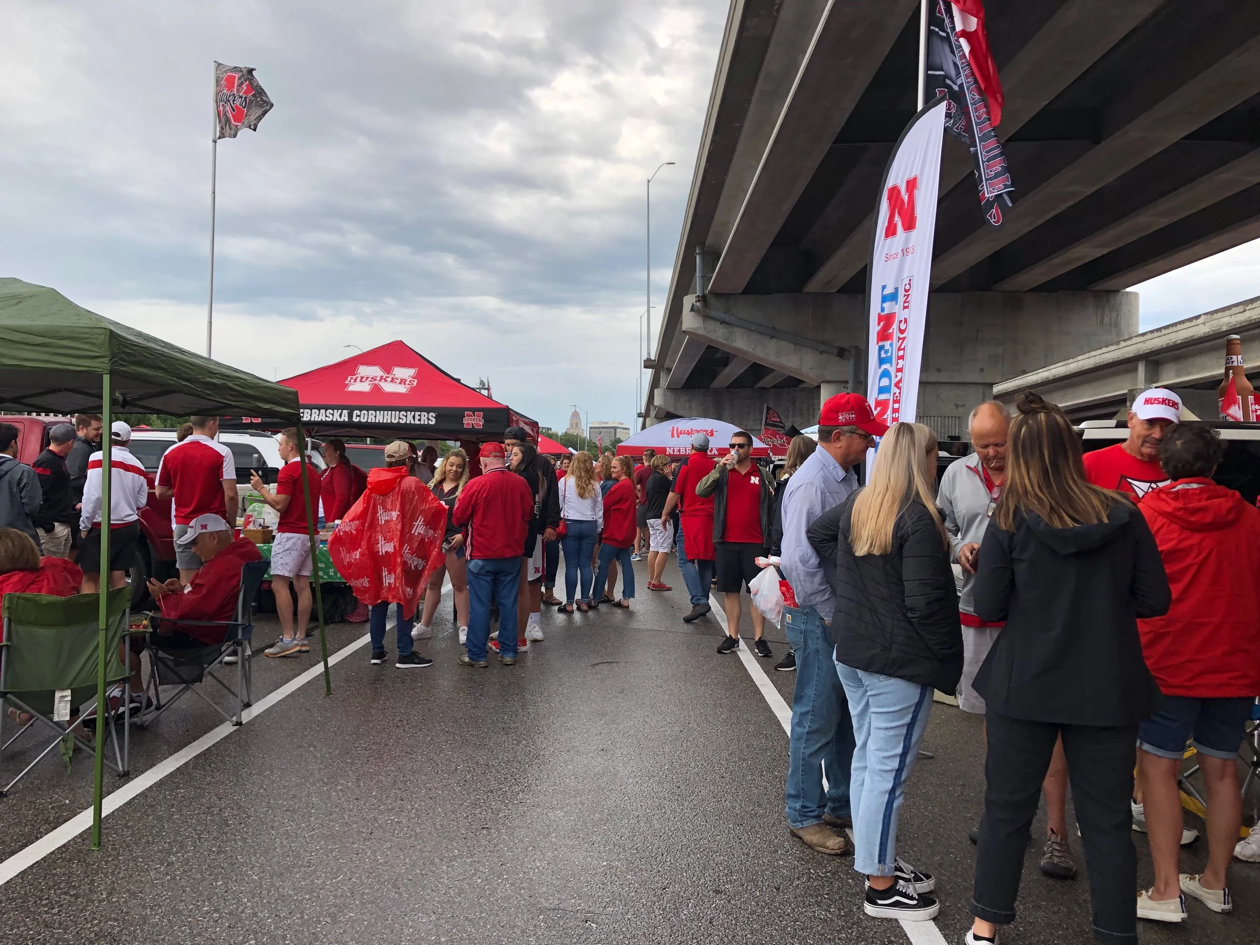 The rainy start of the first Husker tailgate in 2019