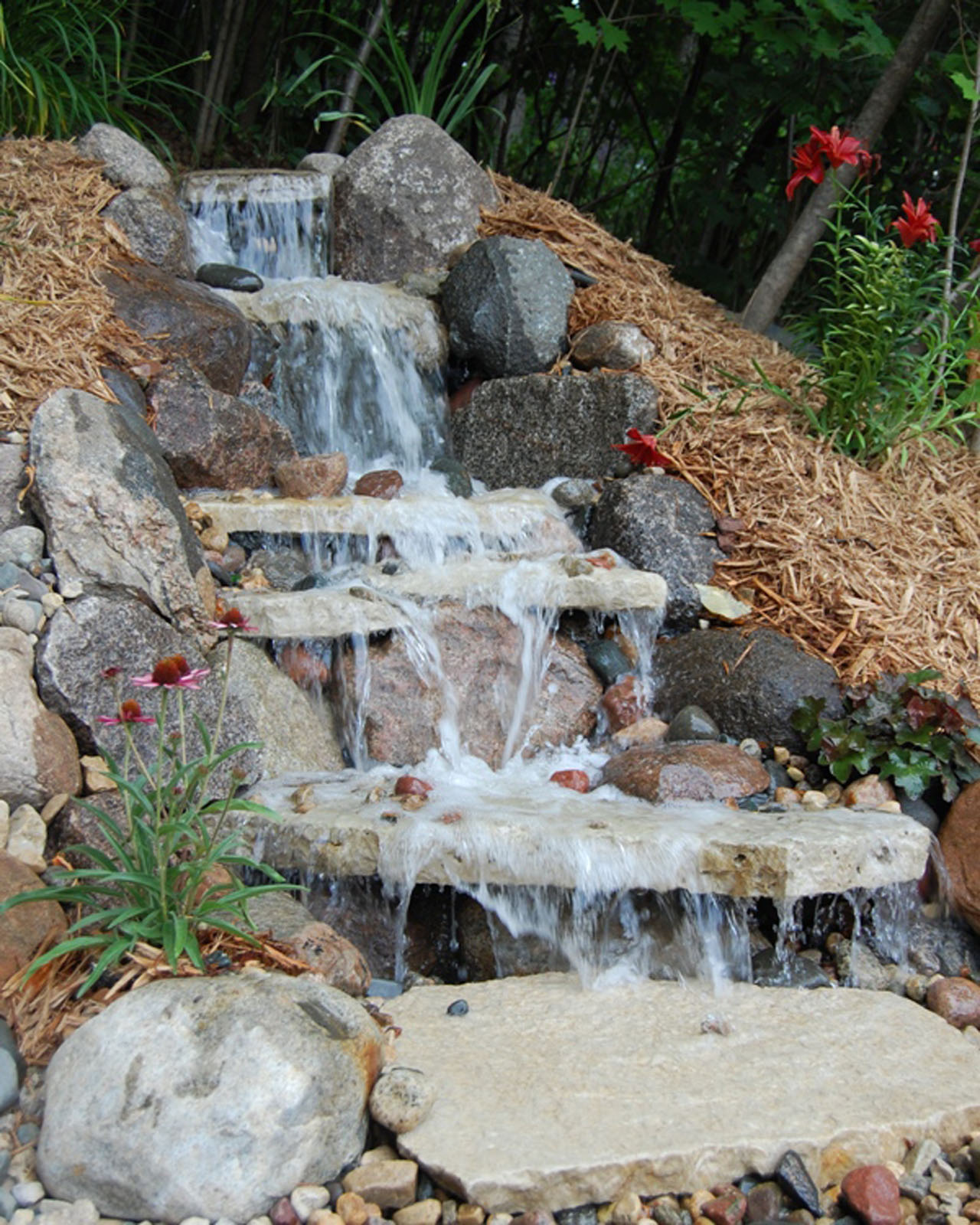 Pondless-Waterfall-Lake-Minnetonka.jpg