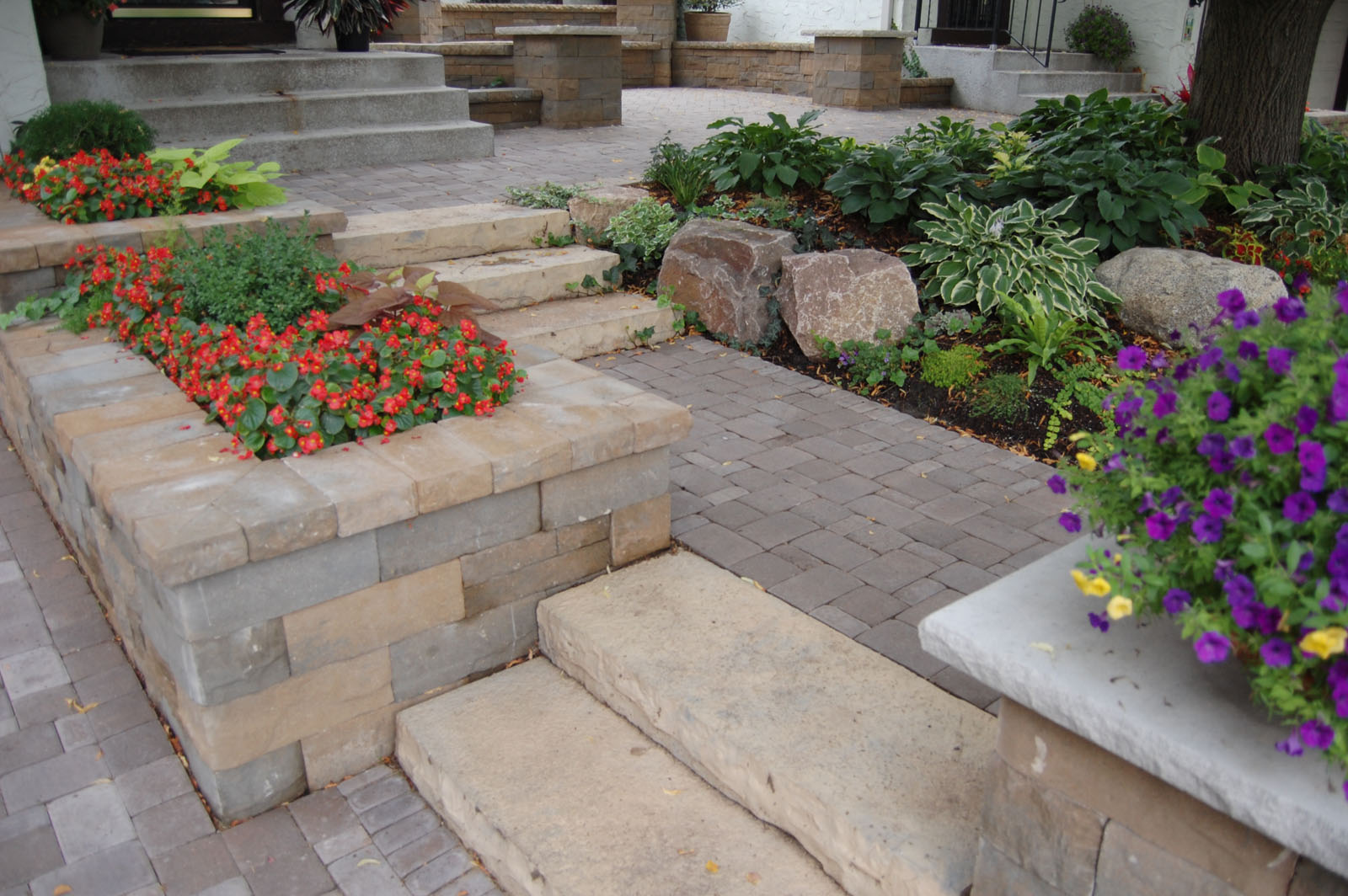 Steps-and-Planters-Edina.jpg