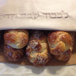 Shabbat Services and Dinner Join us Friday evening and enjoy food for the body and soul. Traditional Friday night service at 6:00, followed by a delicious home cooked meal. Please let us know if you are coming!