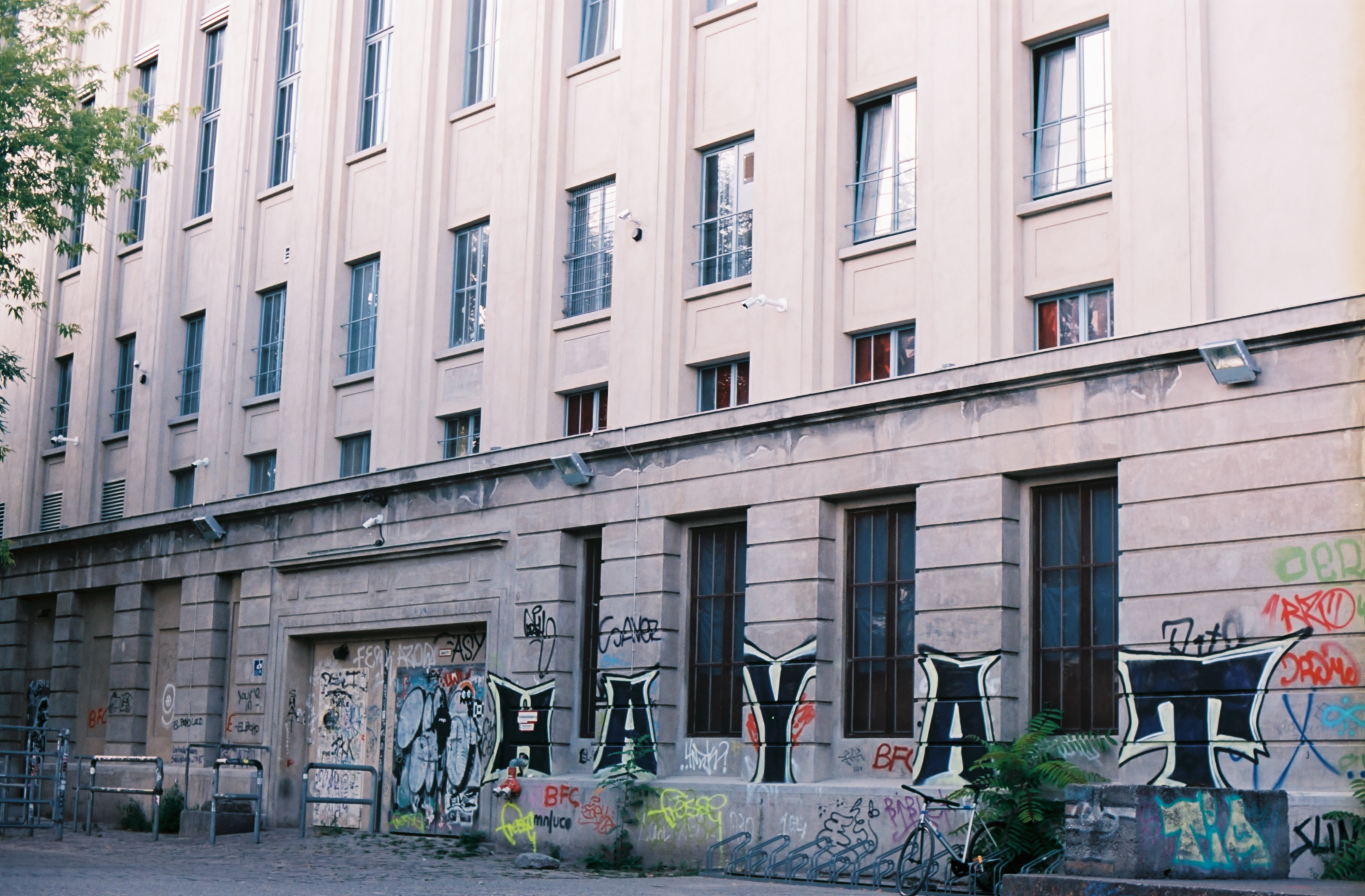 BERLIN 35mm FILM-24.jpg